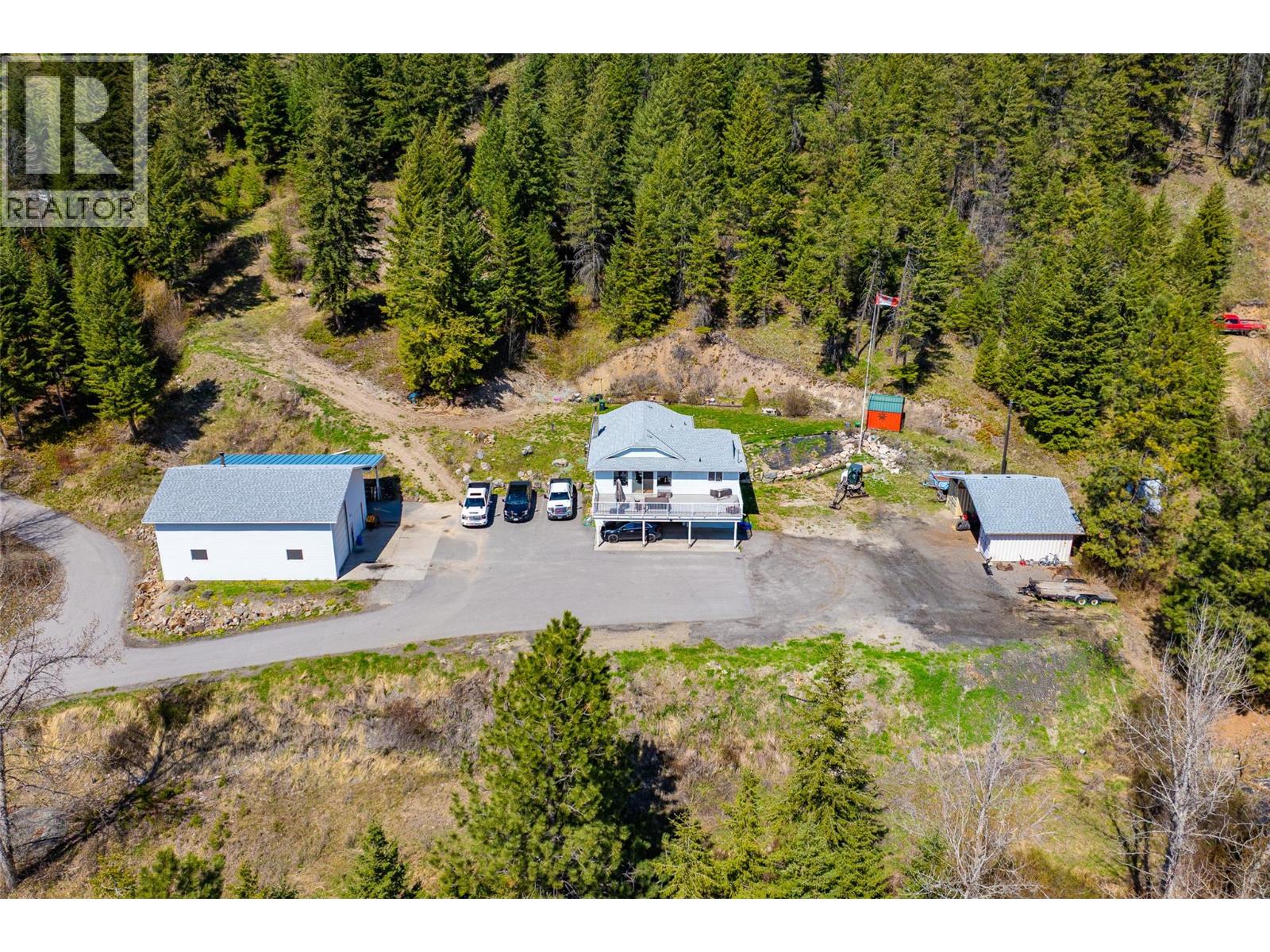 7114 Goshawk Road, Kelowna, British Columbia  V1P 1H9 - Photo 1 - 10397169