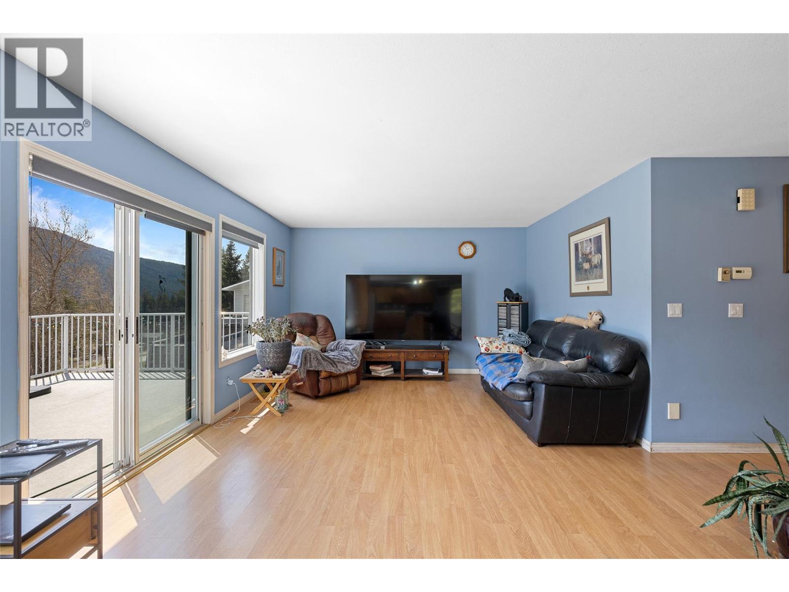7114 Goshawk Road, Kelowna, British Columbia  V1P 1H9 - Photo 10 - 10397169