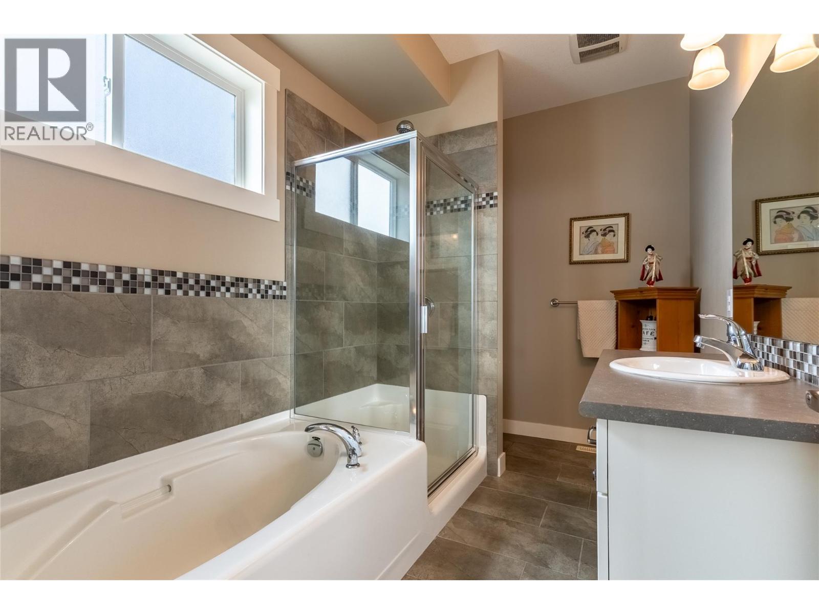 440 Aralia Place, Logan Lake, British Columbia  V0K 1W0 - Photo 17 - 10397112