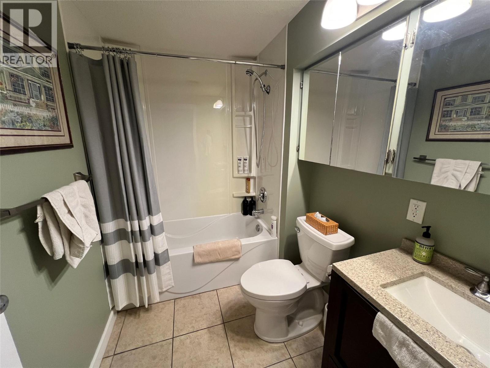 3765 Crestview Road, Creston, British Columbia  V0B 1G2 - Photo 19 - 10396899