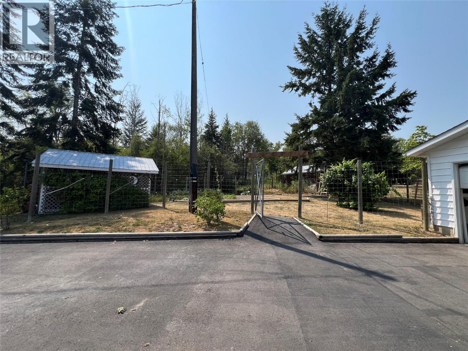 3765 Crestview Road, Creston, British Columbia  V0B 1G2 - Photo 28 - 10396899