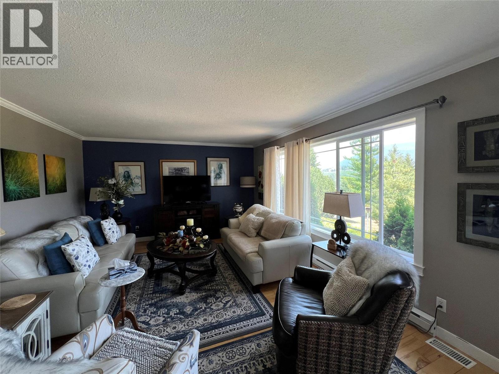 3765 Crestview Road, Creston, British Columbia  V0B 1G2 - Photo 9 - 10396899