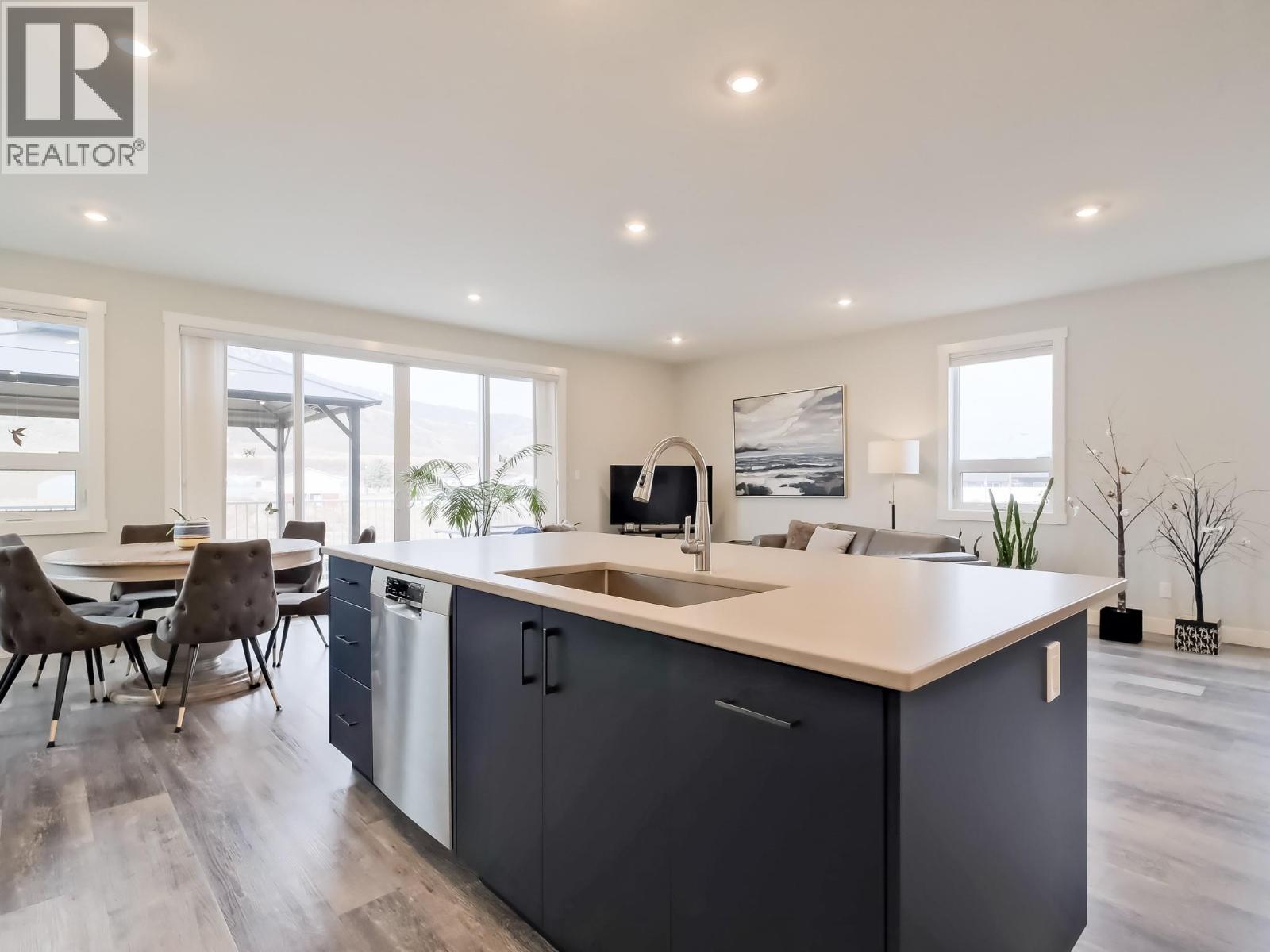 7016 Wren Drive, Osoyoos, British Columbia  V0H 1V5 - Photo 4 - 10397122