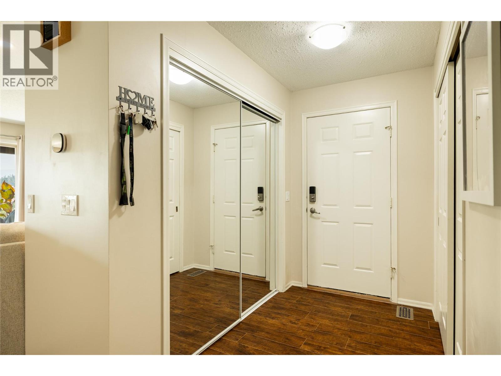 2226 Golf Course Drive, West Kelowna, British Columbia  V4T 2V4 - Photo 9 - 10396927
