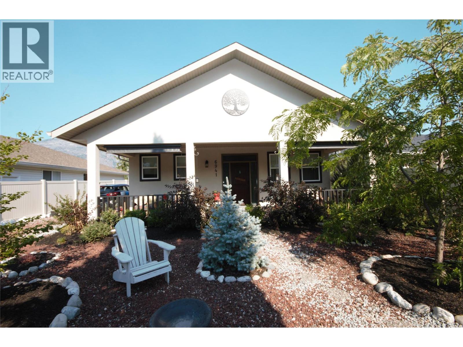 6941 Meadows Drive, Oliver, British Columbia  V0H 1T4 - Photo 1 - 10397044