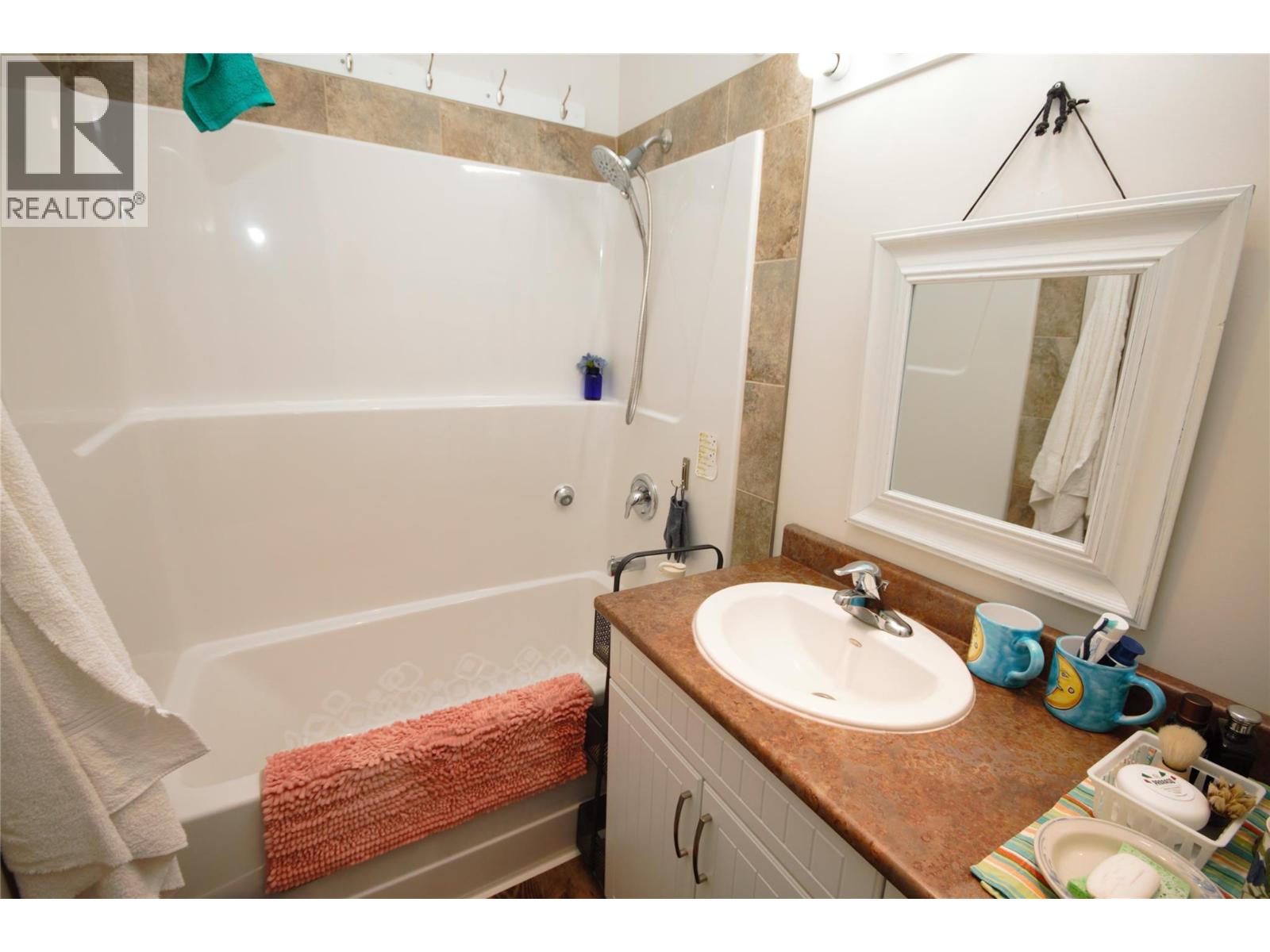 6941 Meadows Drive, Oliver, British Columbia  V0H 1T4 - Photo 13 - 10397044