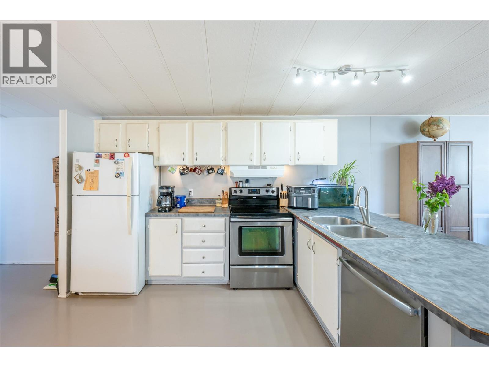3999 Skaha Lake Road Unit# 27, Penticton, British Columbia  V2A 6J7 - Photo 13 - 10397188