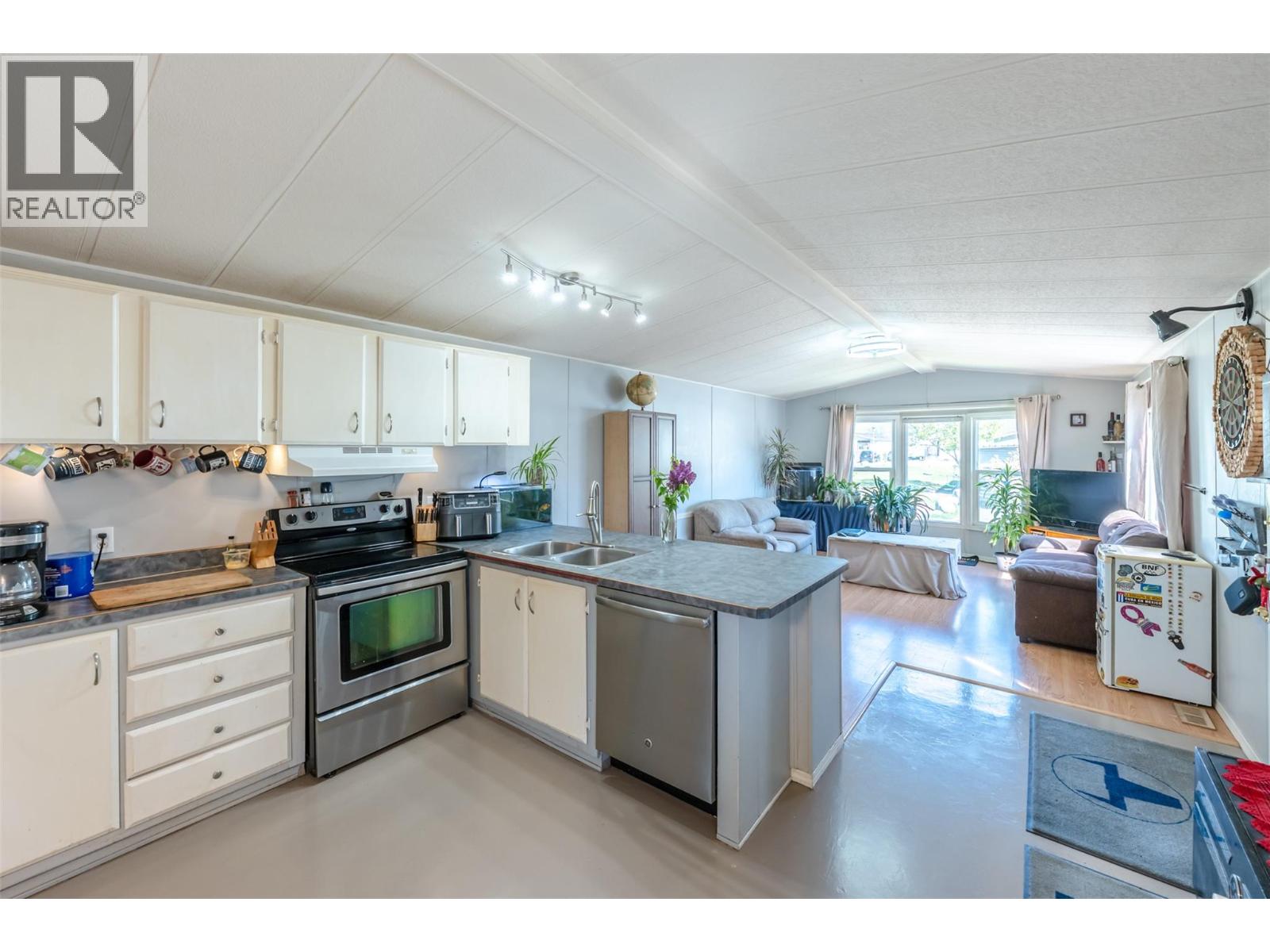 3999 Skaha Lake Road Unit# 27, Penticton, British Columbia  V2A 6J7 - Photo 14 - 10397188