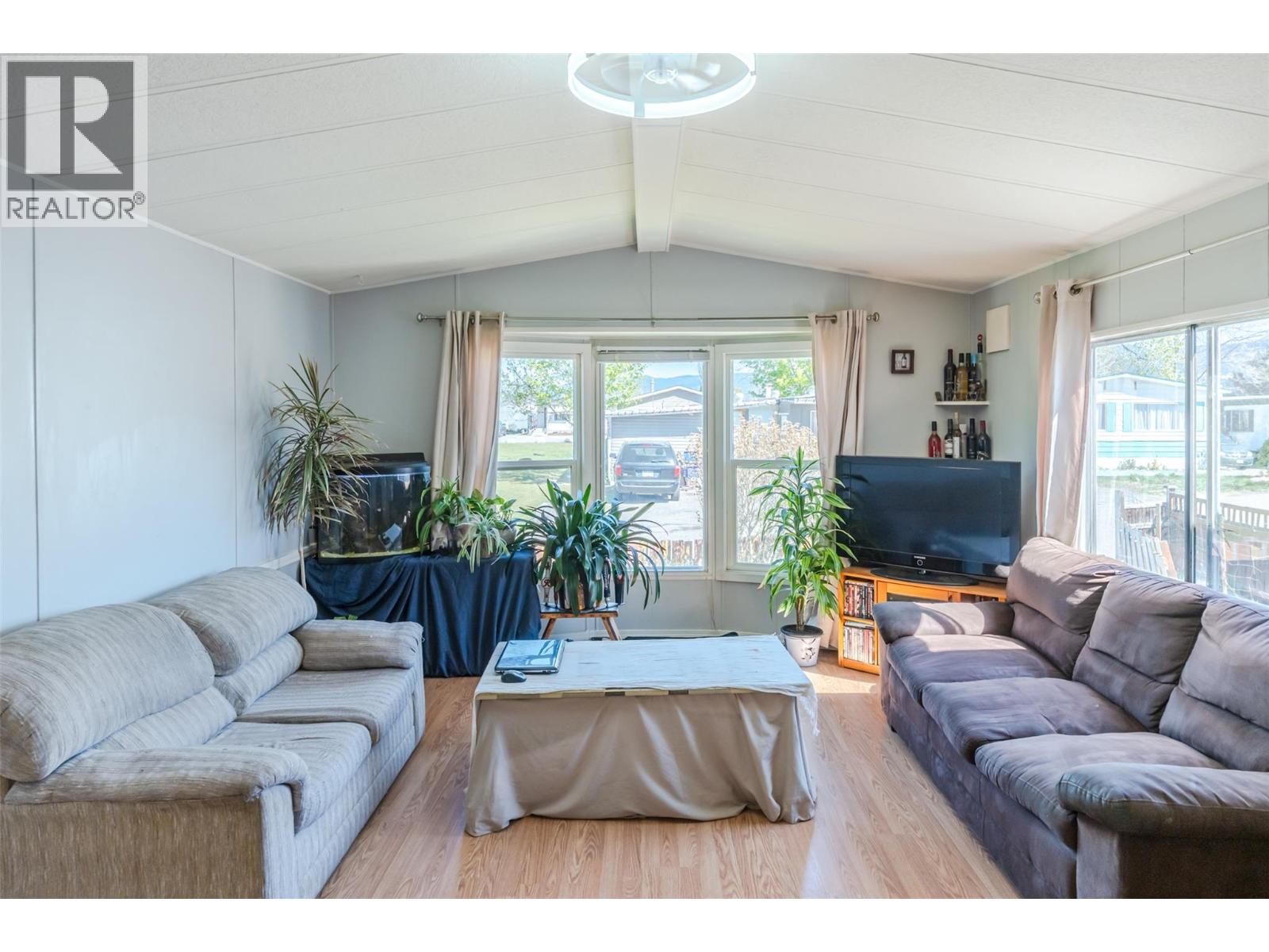 3999 Skaha Lake Road Unit# 27, Penticton, British Columbia  V2A 6J7 - Photo 5 - 10397188