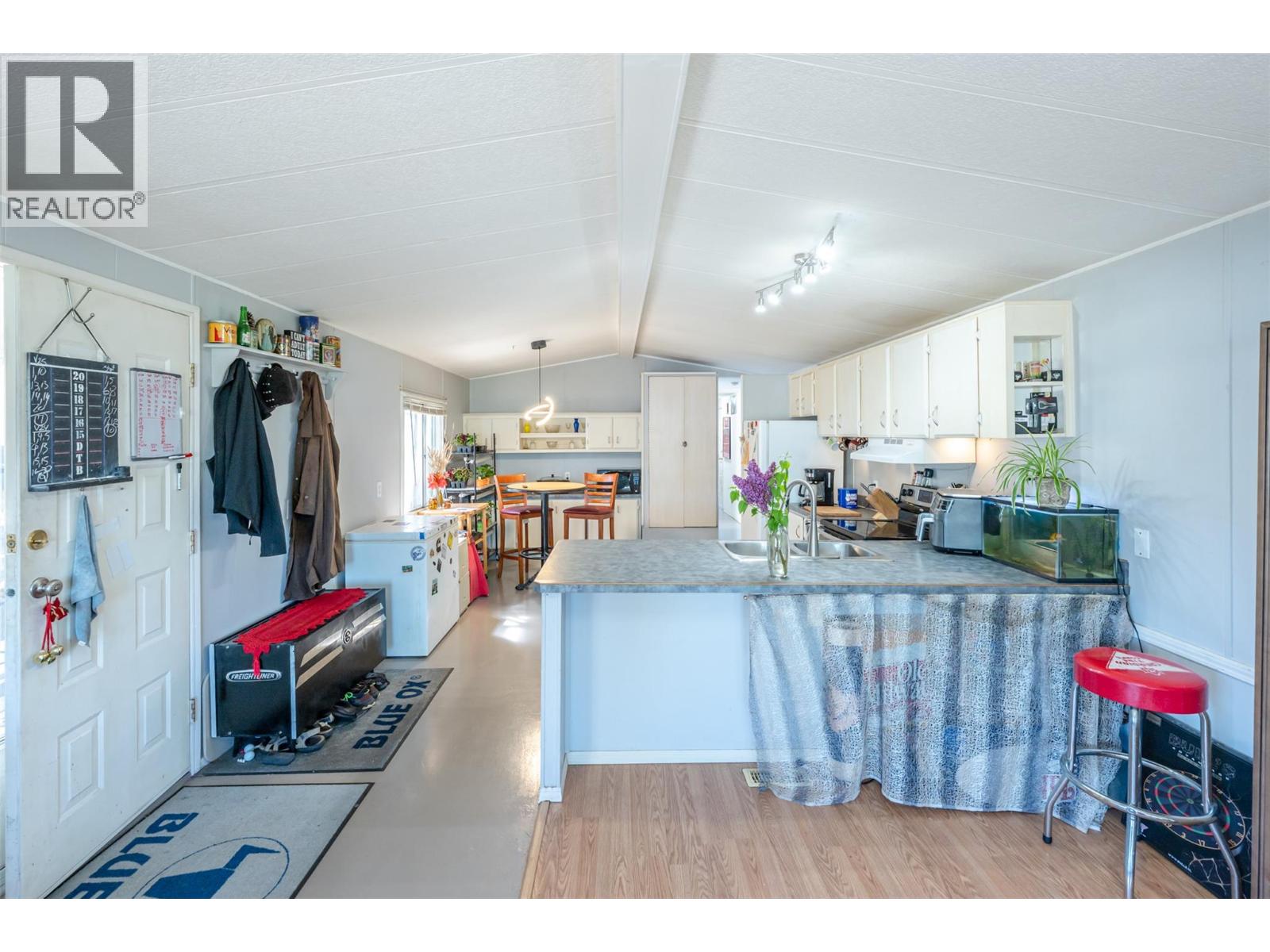 3999 Skaha Lake Road Unit# 27, Penticton, British Columbia  V2A 6J7 - Photo 8 - 10397188