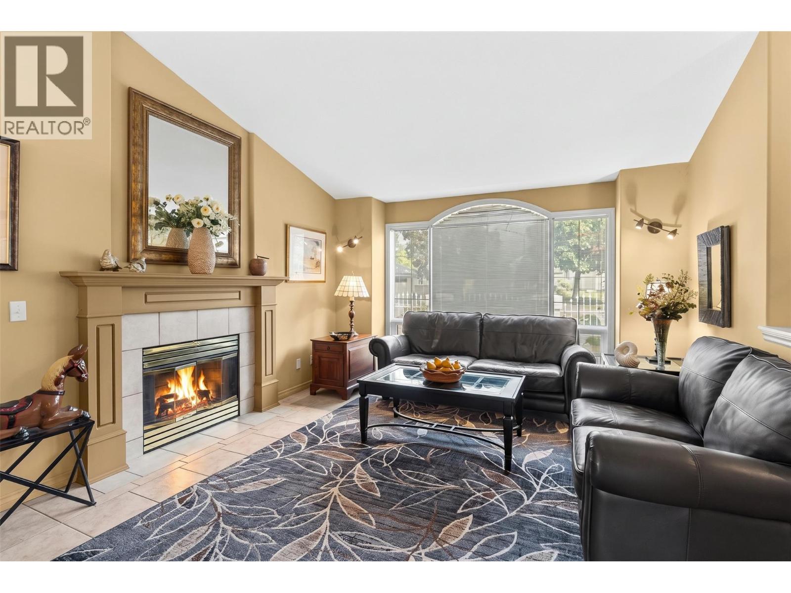 4000 Gallaghers Terrace, Kelowna, British Columbia  V1W 3Z8 - Photo 2 - 10396219