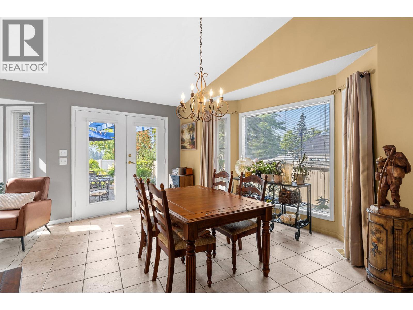 4000 Gallaghers Terrace, Kelowna, British Columbia  V1W 3Z8 - Photo 6 - 10396219