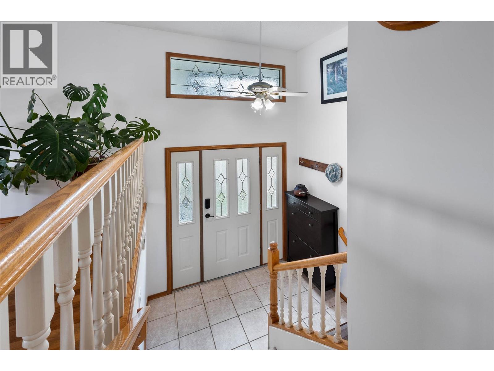 1670 Happyvale Avenue, Kamloops, British Columbia  V2B 4H2 - Photo 4 - 10396928