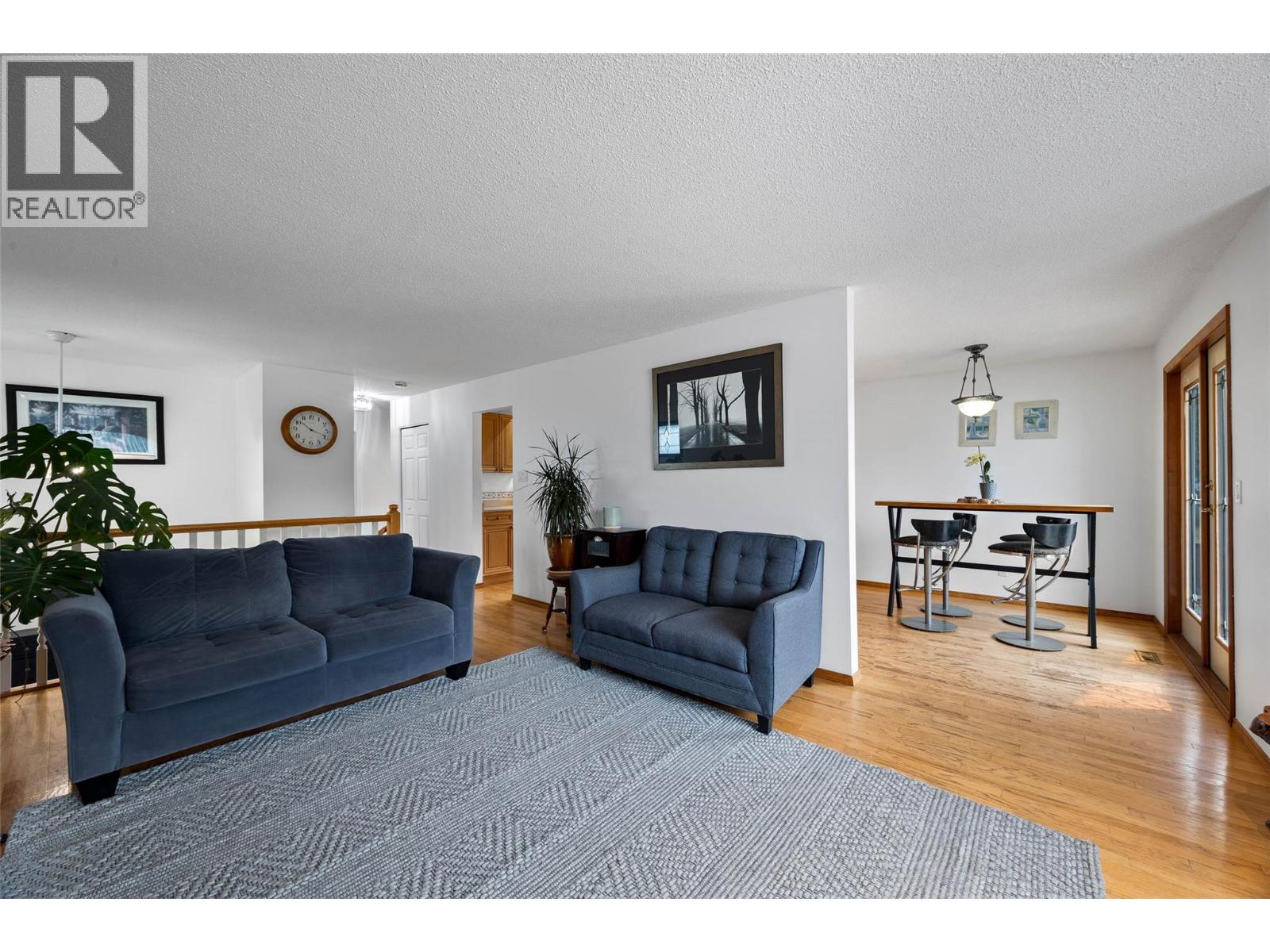1670 Happyvale Avenue, Kamloops, British Columbia  V2B 4H2 - Photo 8 - 10396928