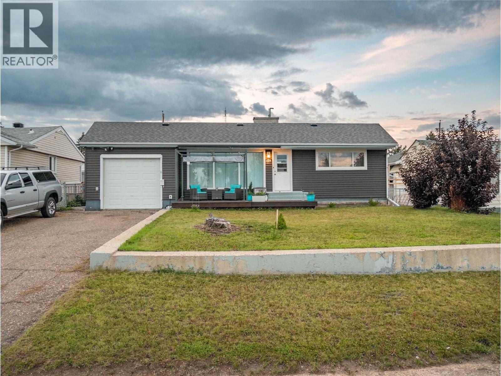 1324 93 Avenue, Dawson Creek, British Columbia  V1G 1E4 - Photo 1 - 10397207