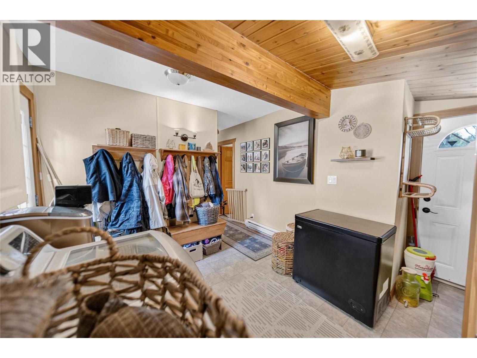 6740 Rosen Lake Road, Jaffray, British Columbia  V0B 1T0 - Photo 23 - 10396262