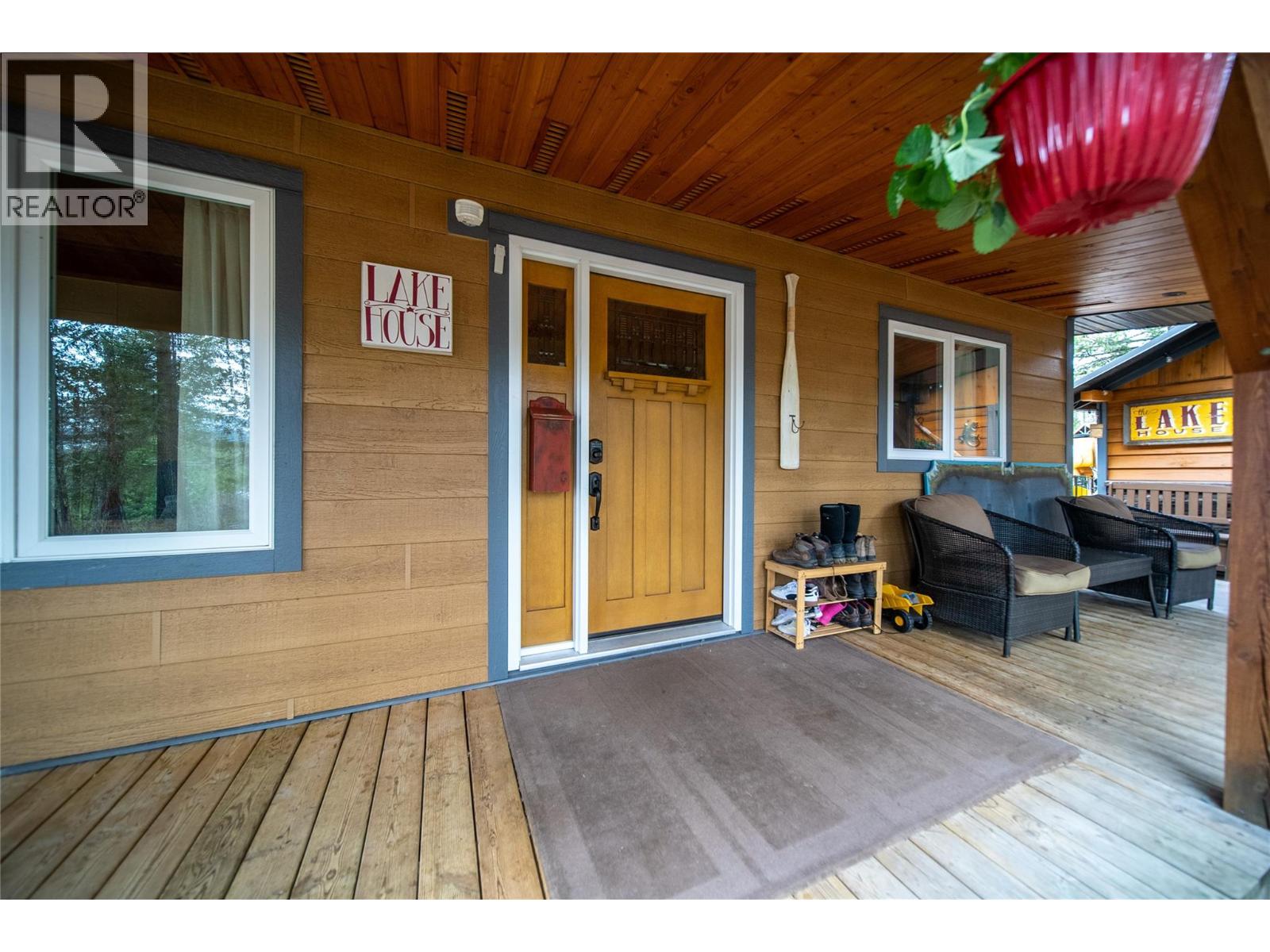 6740 Rosen Lake Road, Jaffray, British Columbia  V0B 1T0 - Photo 5 - 10396262