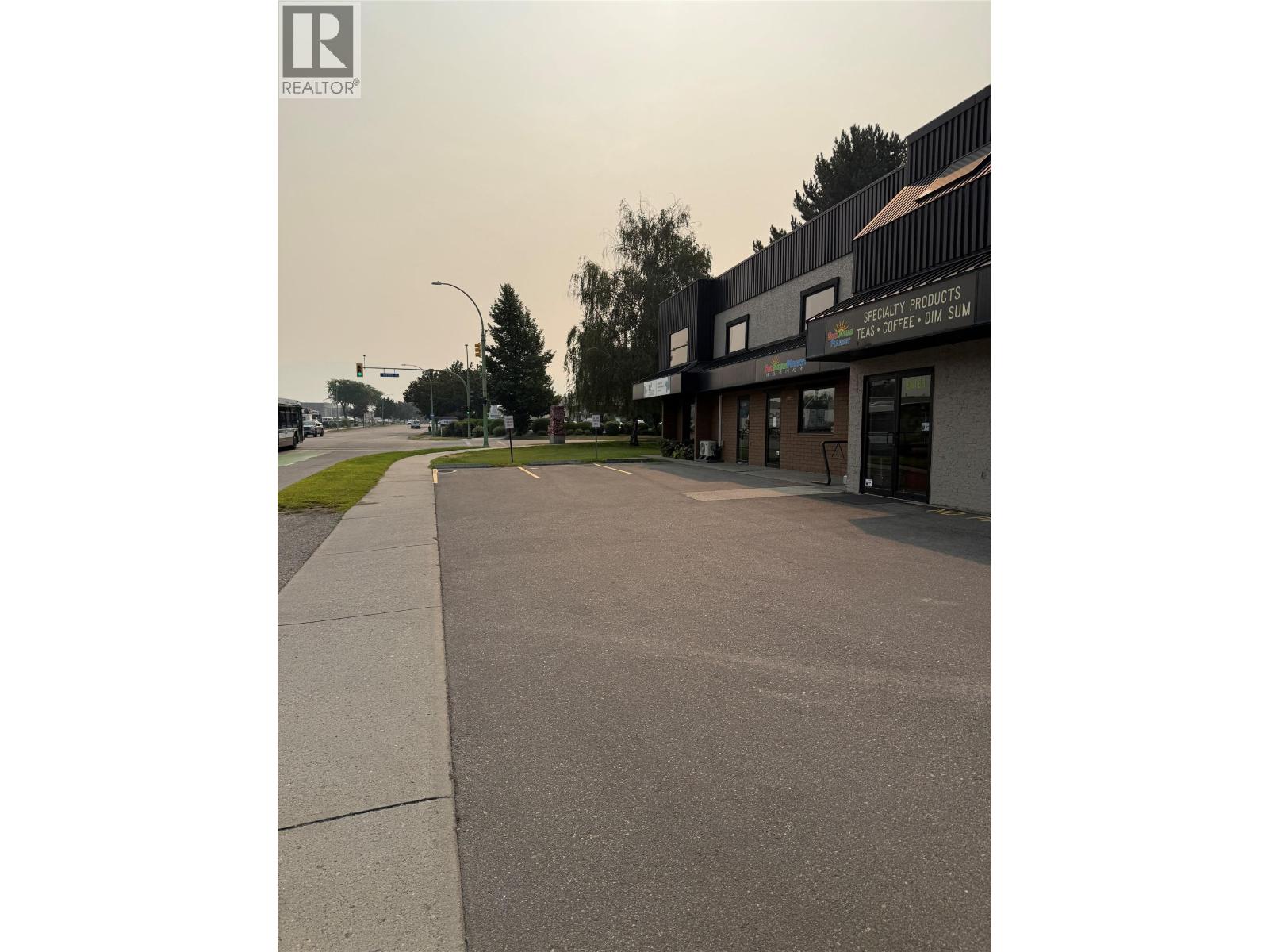 2009 E Enterprise Way Unit# 5, Kelowna, British Columbia  V1Y 8G6 - Photo 3 - 10397199