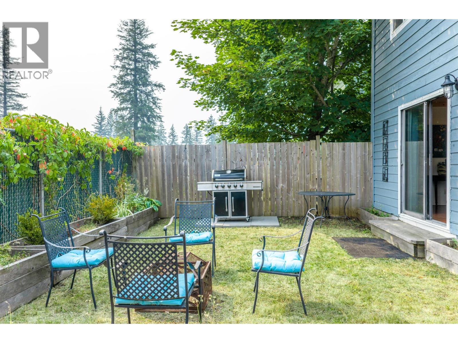 1852 Corbin Place, Revelstoke, British Columbia  V0E 2S0 - Photo 3 - 10397075