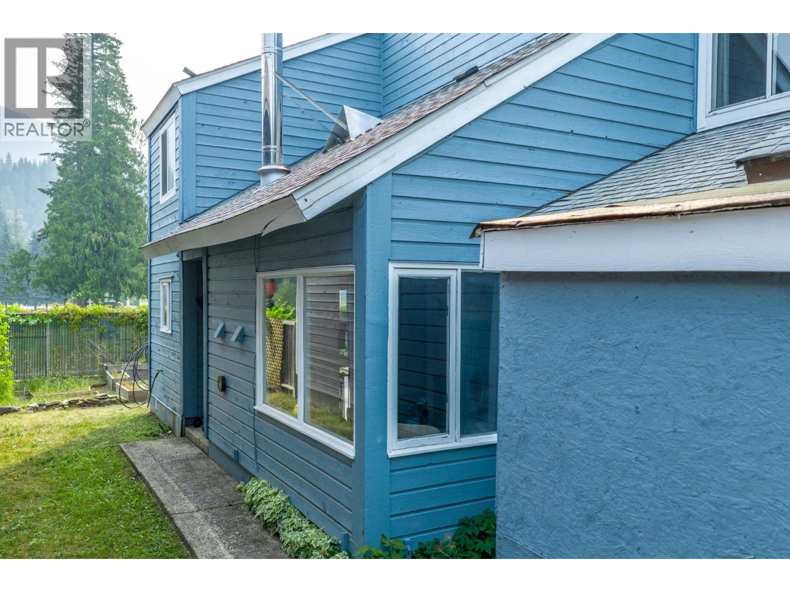 1852 Corbin Place, Revelstoke, British Columbia  V0E 2S0 - Photo 34 - 10397075