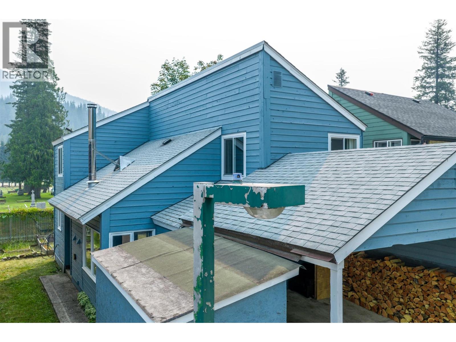 1852 Corbin Place, Revelstoke, British Columbia  V0E 2S0 - Photo 36 - 10397075