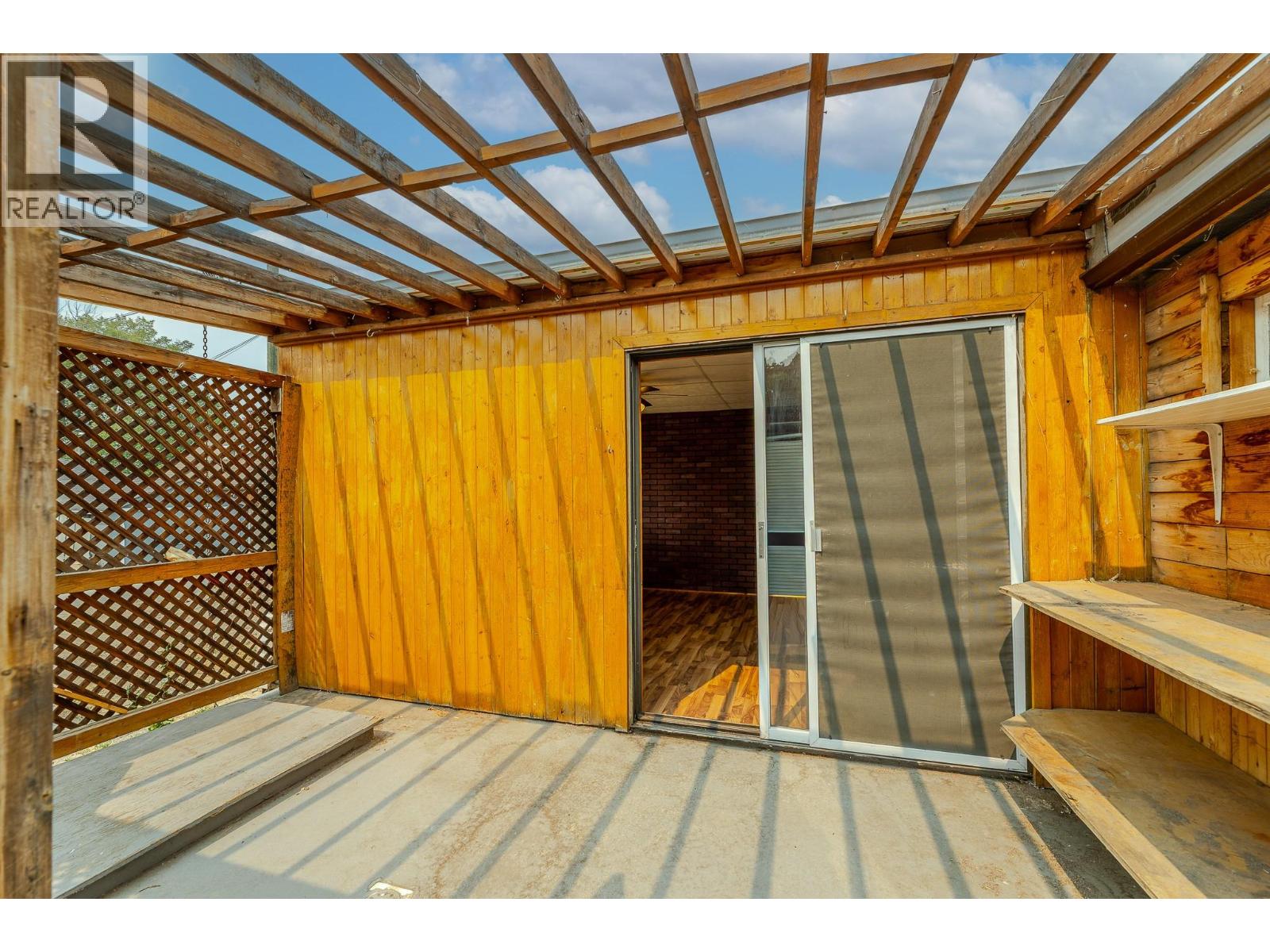 553 Papineau Street, Penticton, British Columbia  V2A 4X6 - Photo 24 - 10397219