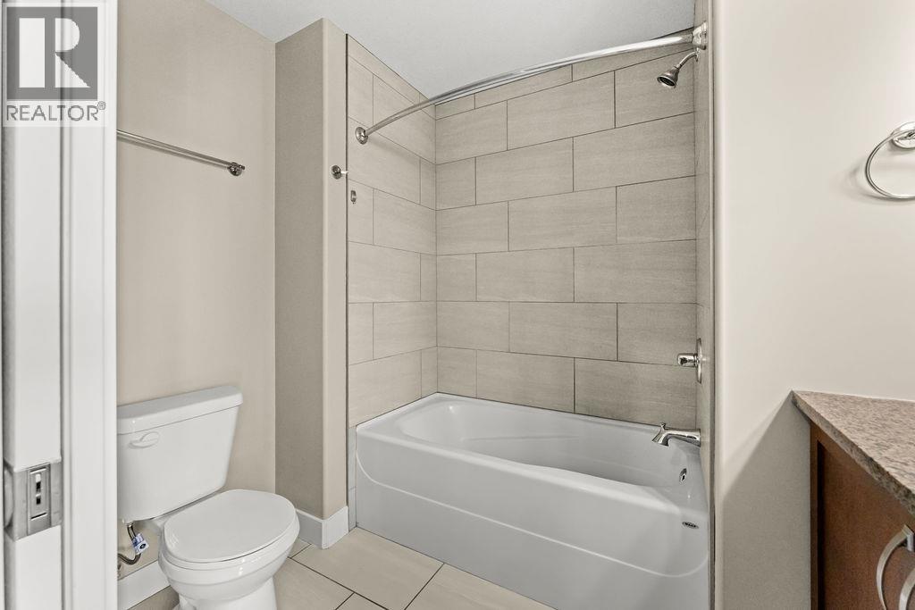 765 Mcgill Road Unit# 404, Kamloops, British Columbia  V2C 0B7 - Photo 2 - 10397211