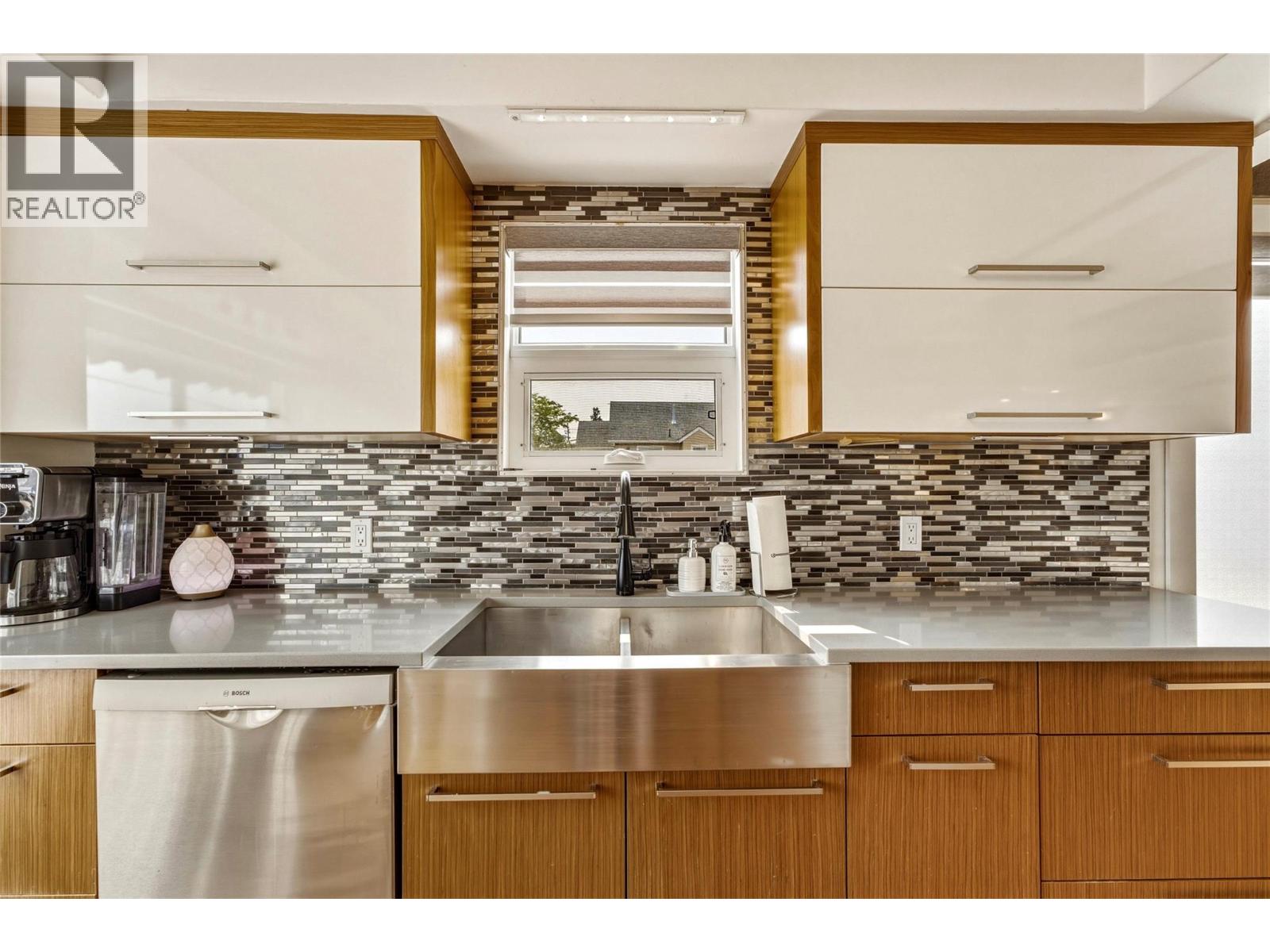 1701 34 Street, Vernon, British Columbia  V1T 5V7 - Photo 12 - 10397205