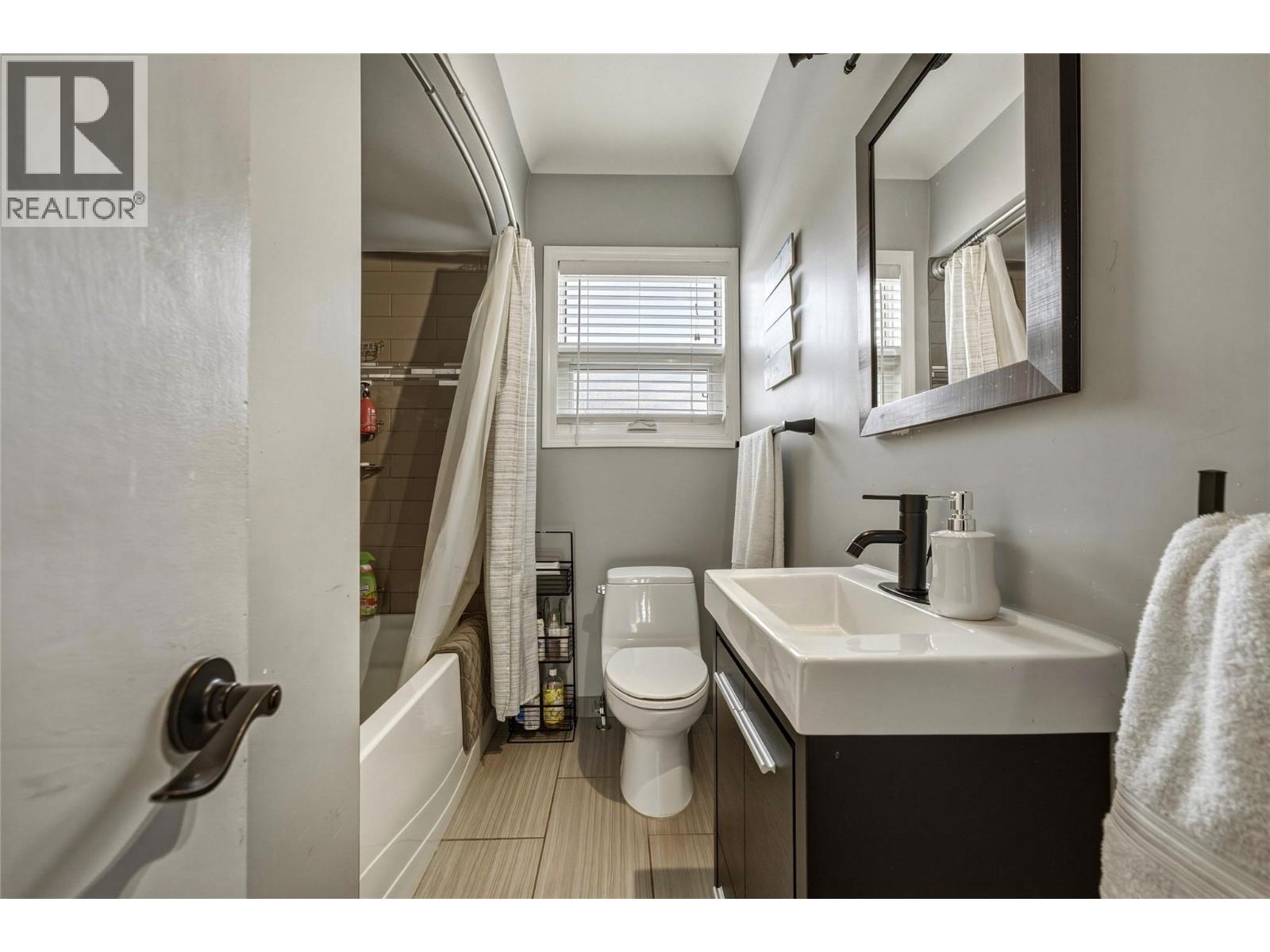 1701 34 Street, Vernon, British Columbia  V1T 5V7 - Photo 18 - 10397205