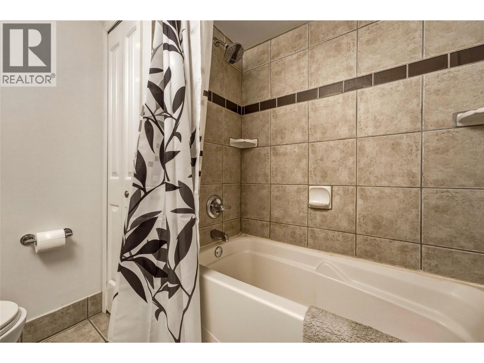 1701 34 Street, Vernon, British Columbia  V1T 5V7 - Photo 32 - 10397205