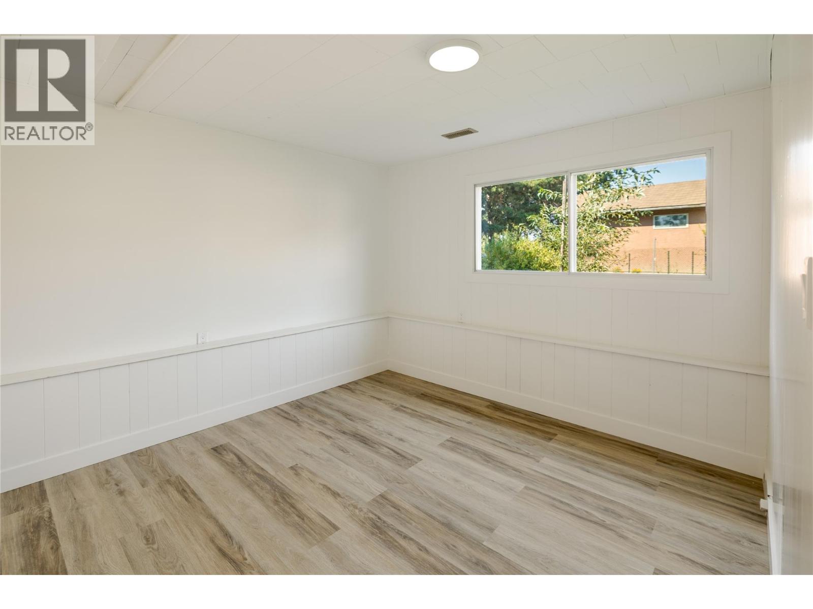 1284 Mcbride Road, Kelowna, British Columbia  V1Y 4A3 - Photo 15 - 10397172
