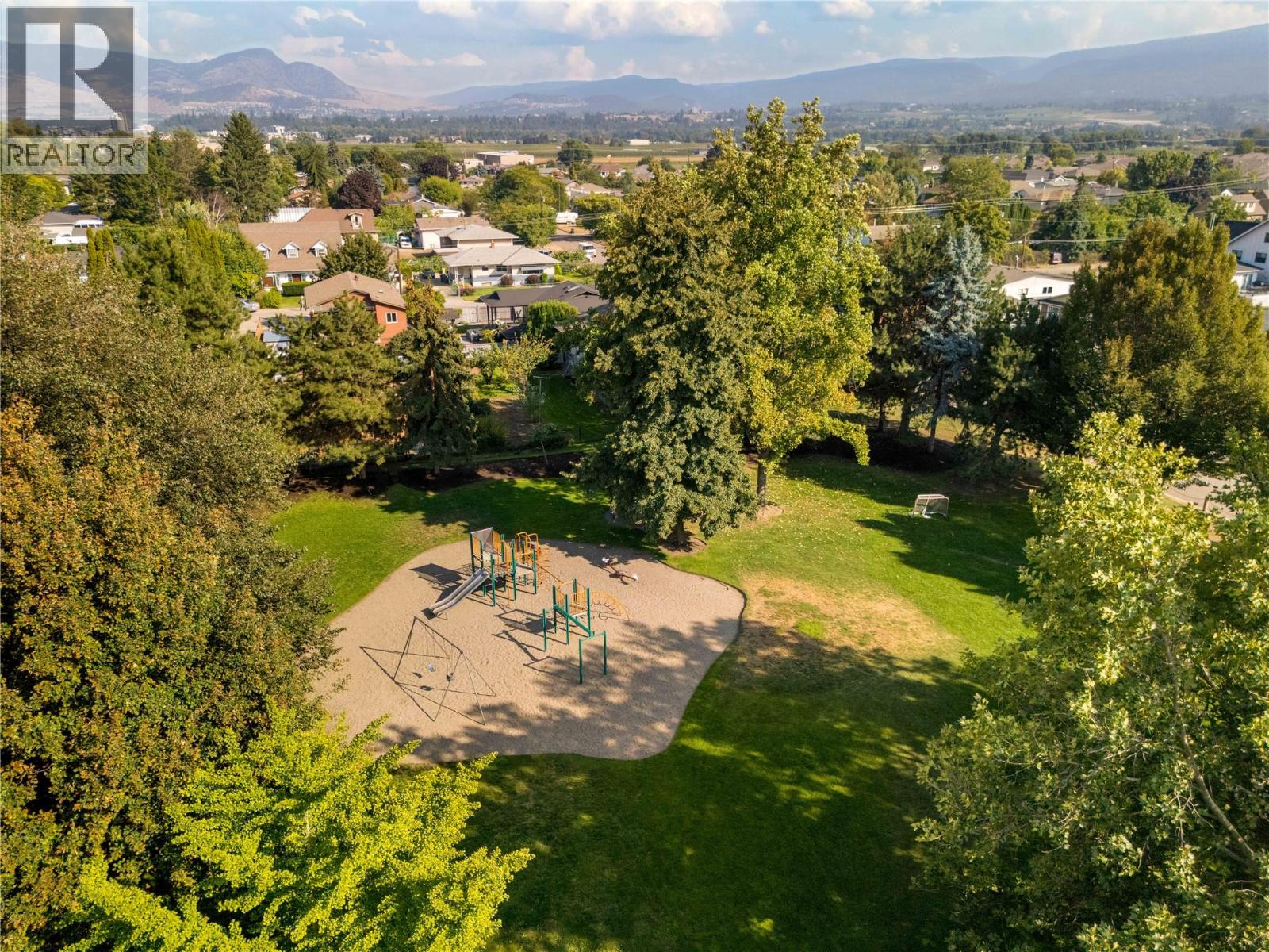 1284 Mcbride Road, Kelowna, British Columbia  V1Y 4A3 - Photo 39 - 10397172