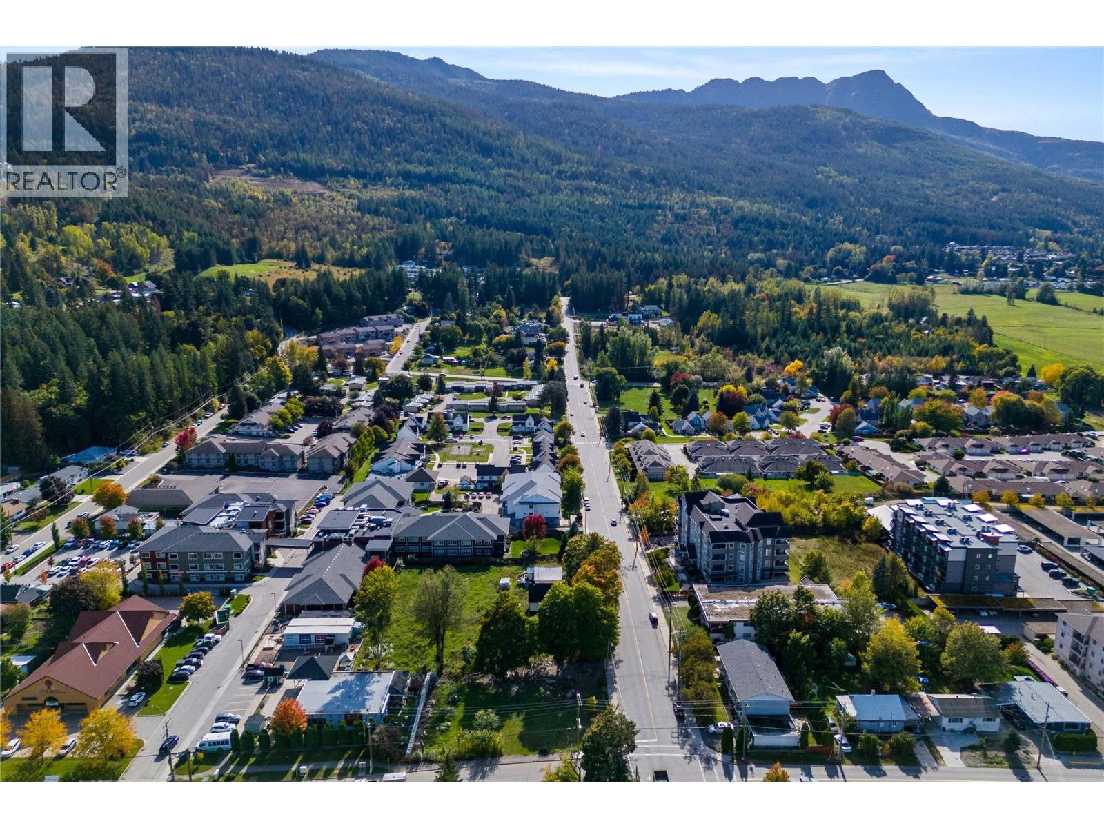 580 Shuswap Street Se, Salmon Arm, British Columbia  V1E 2B9 - Photo 18 - 10397009