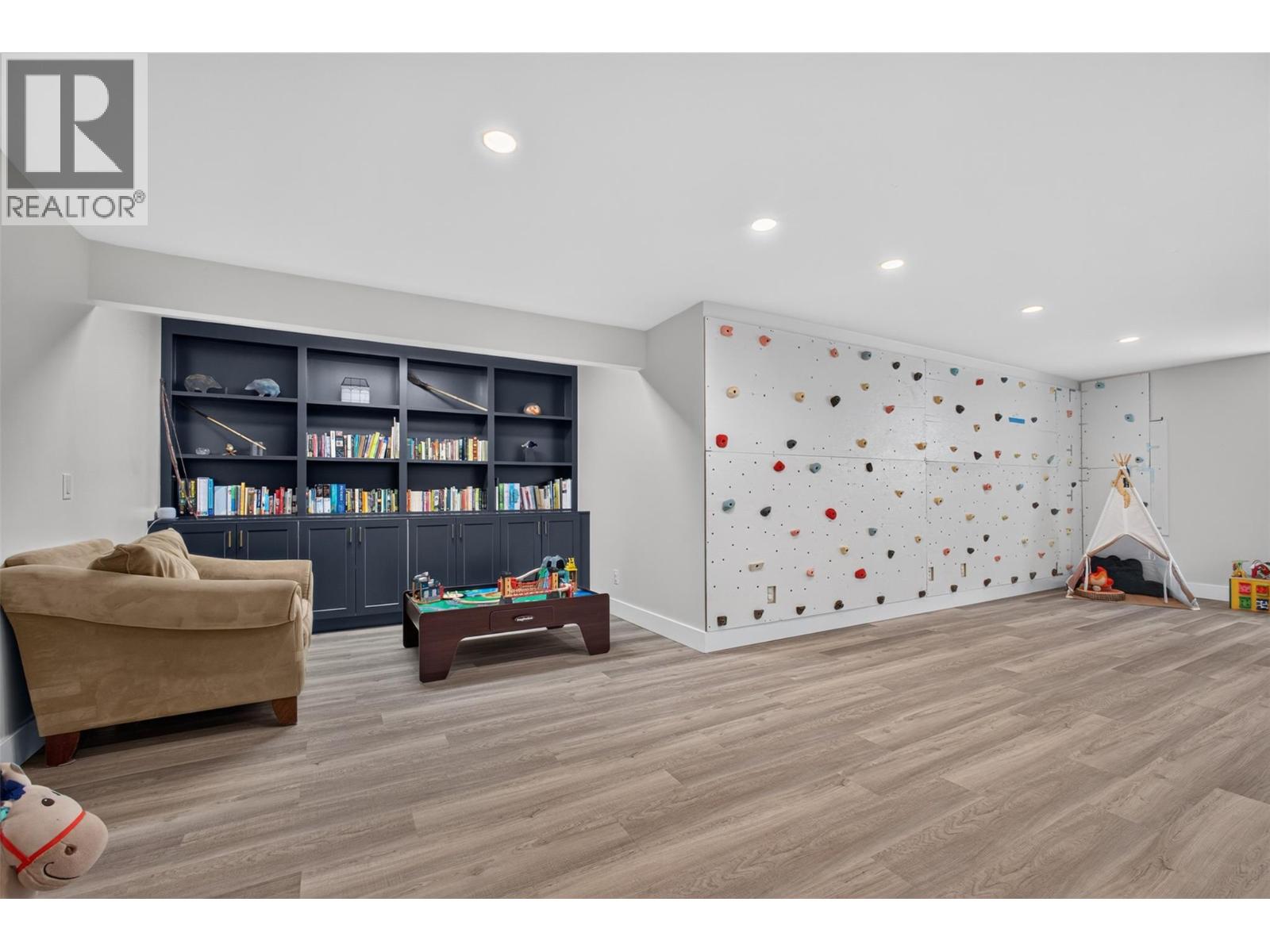 5507 Lee Lane, Kelowna, British Columbia  V1W 5H2 - Photo 30 - 10395798