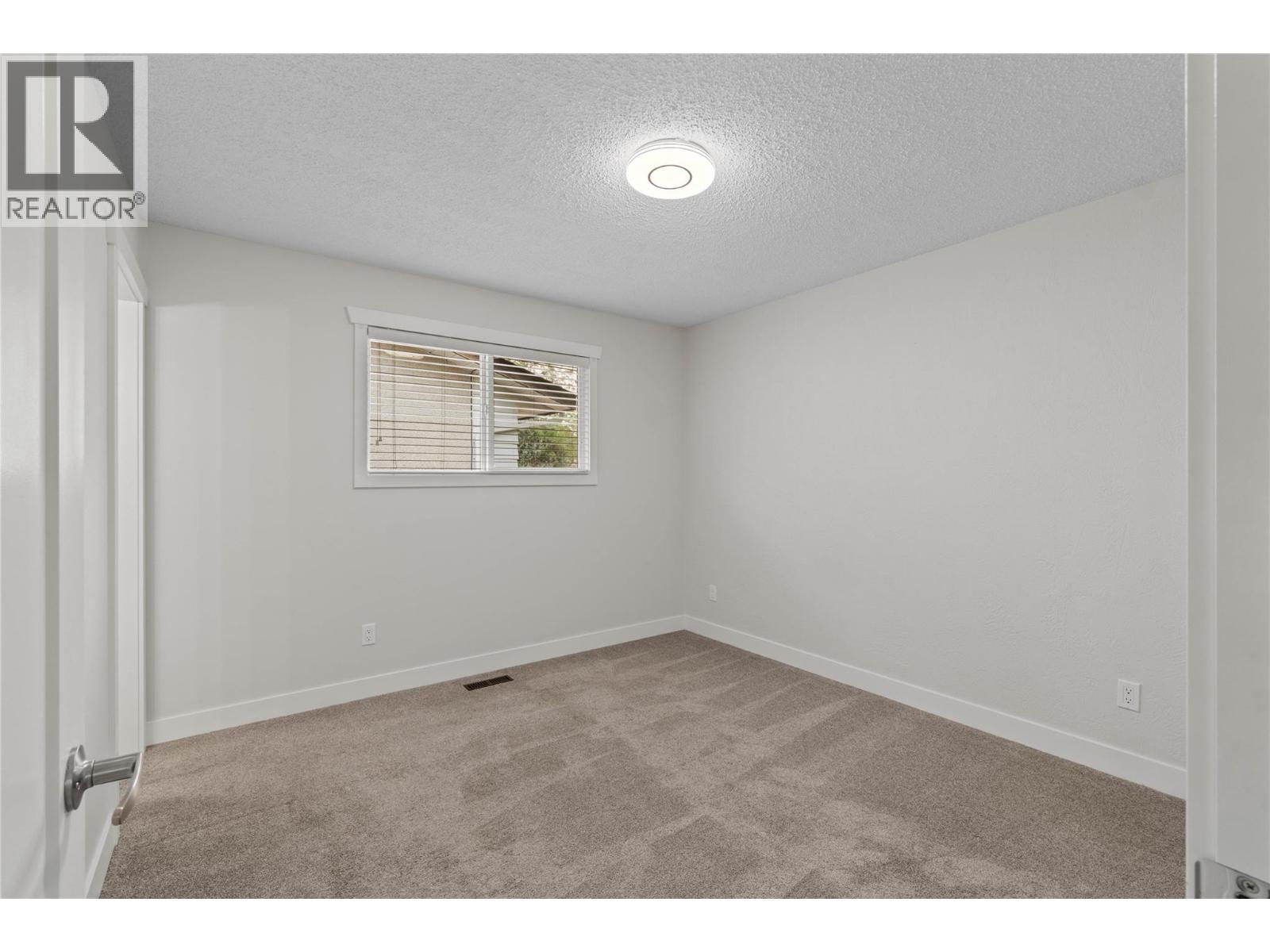 1102 Kemano Street, Kamloops, British Columbia  V2B 7M2 - Photo 13 - 10396930