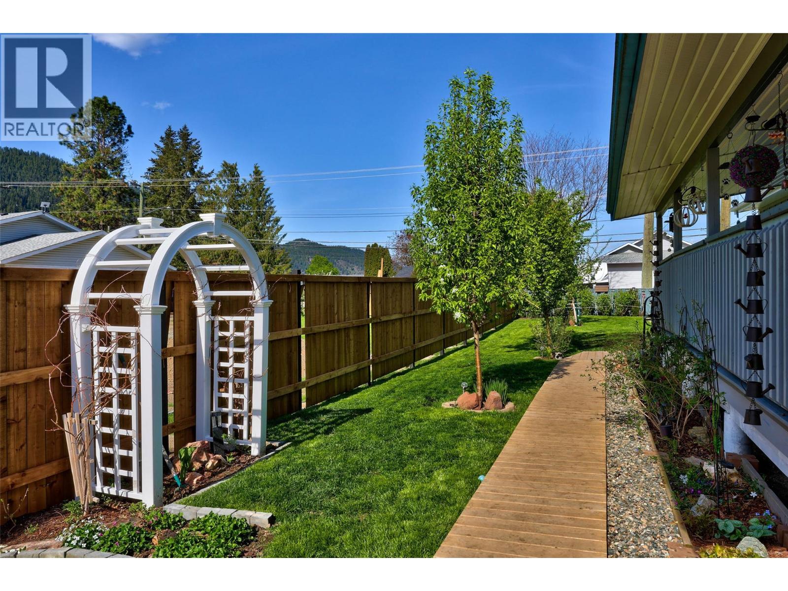 518 Pine Street, Chase, British Columbia  V0E 1M0 - Photo 23 - 10396989