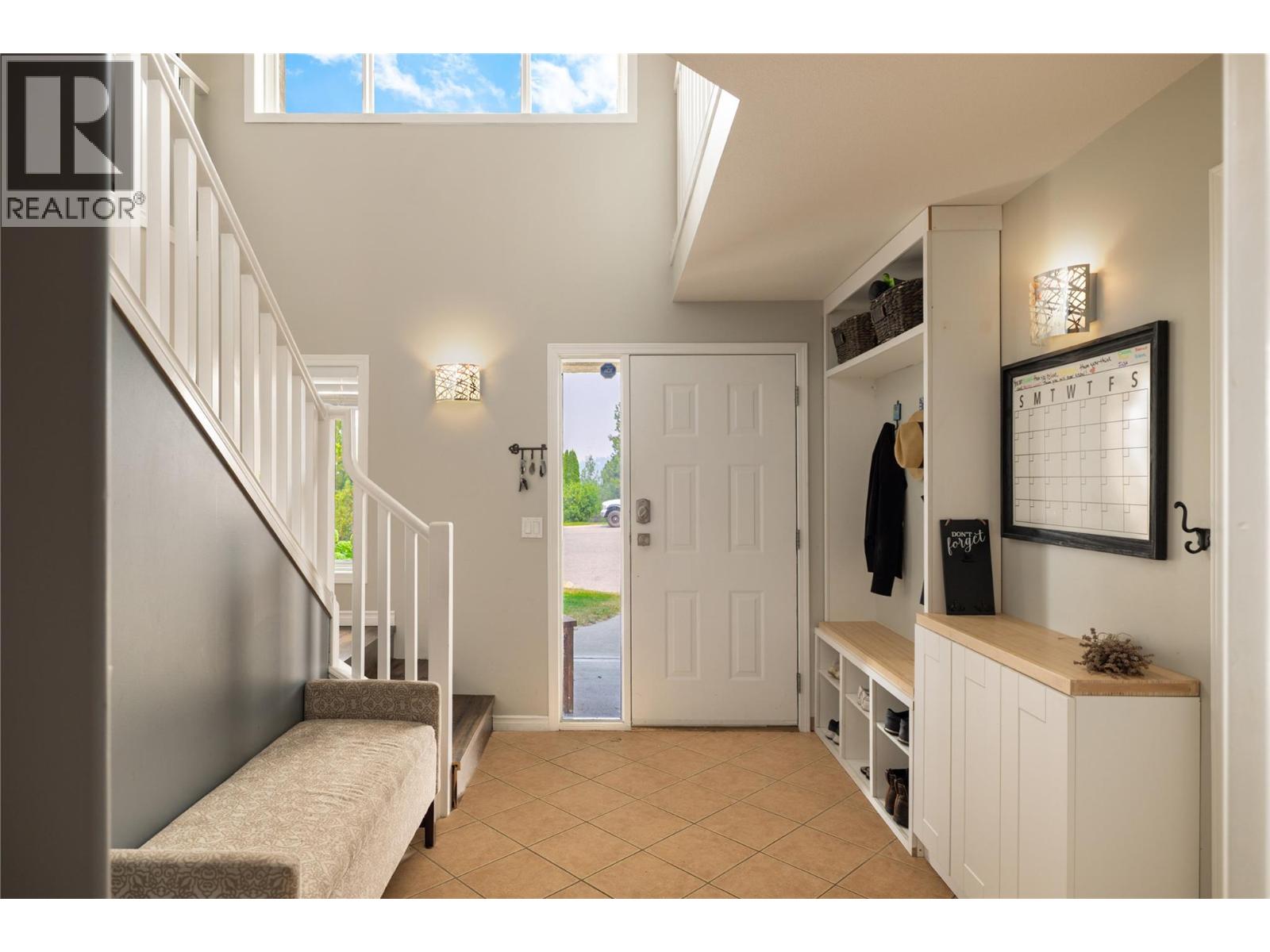 3013 Brindisi Place, Kelowna, British Columbia  V1V 2N5 - Photo 2 - 10397191