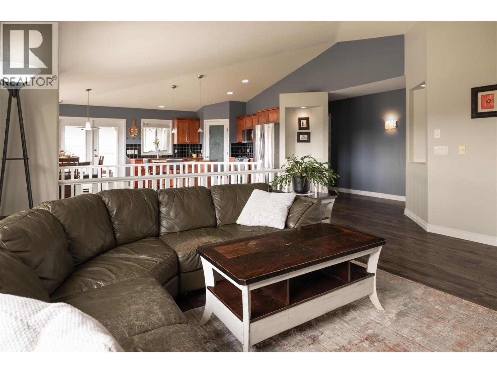 3013 Brindisi Place, Kelowna, British Columbia  V1V 2N5 - Photo 6 - 10397191