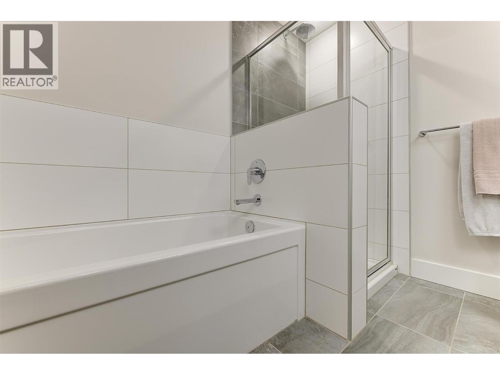 4380 Lakeshore Road Unit# 225, Kelowna, British Columbia  V1W 5N3 - Photo 25 - 10396122