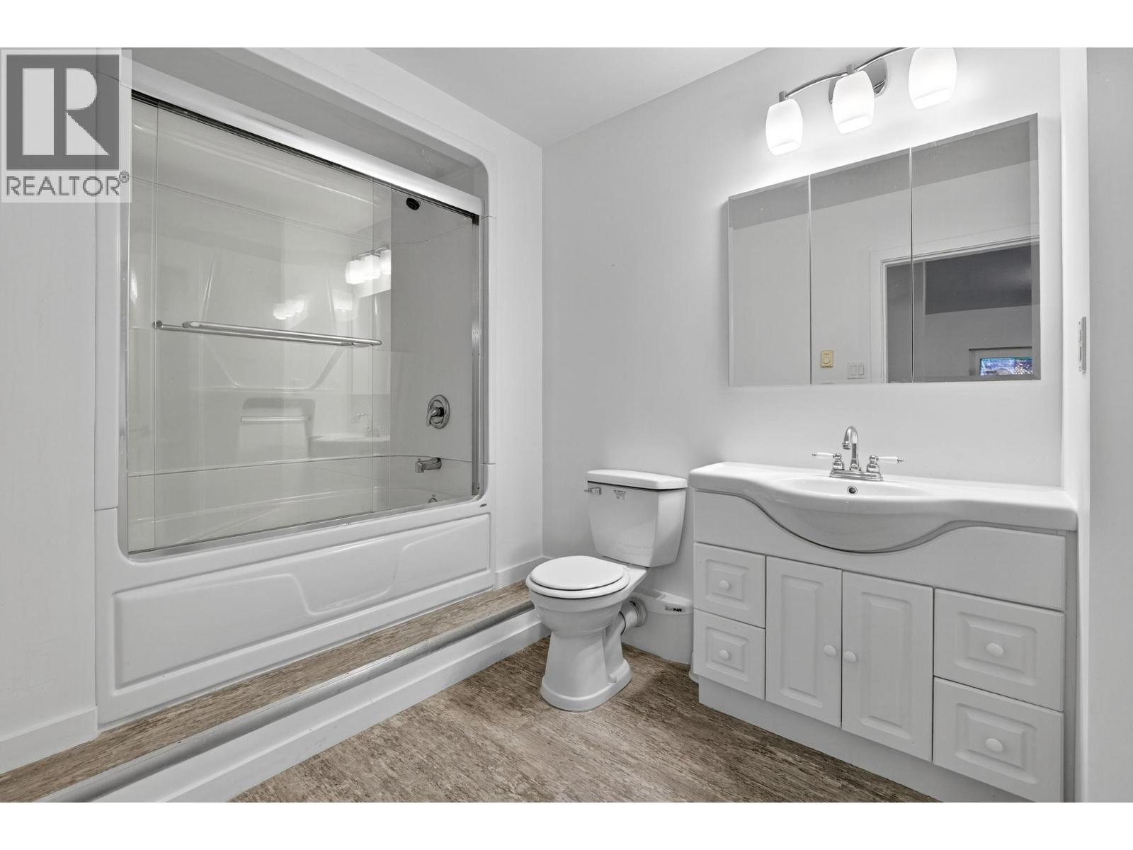 138 Saliken Drive, Penticton, British Columbia  V2A 8V6 - Photo 19 - 10397178