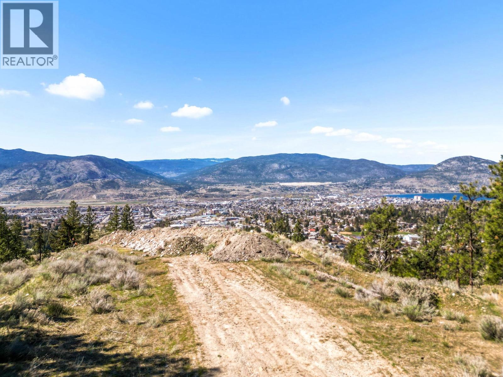 138 Saliken Drive, Penticton, British Columbia  V2A 8V6 - Photo 3 - 10397178