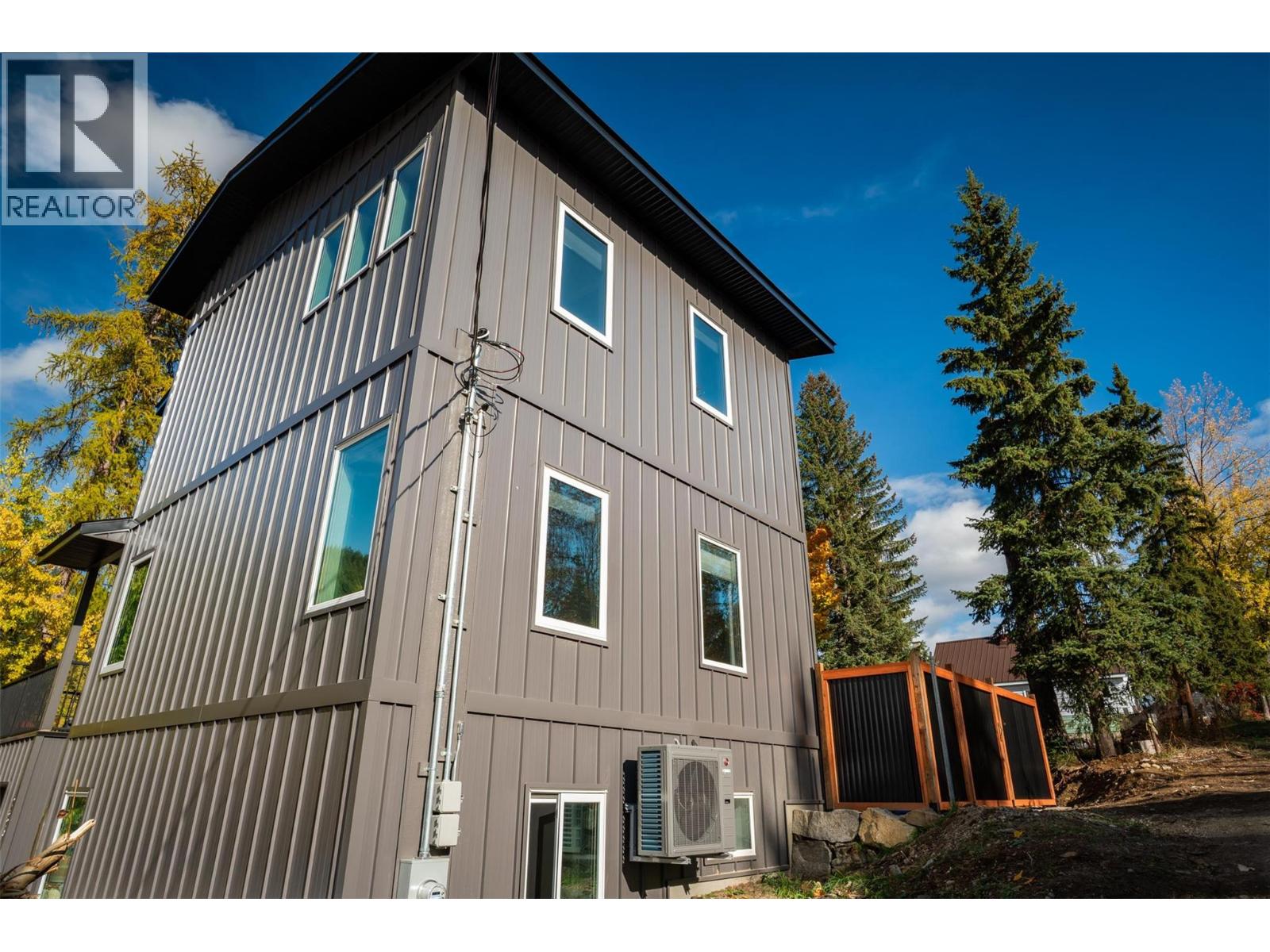 2690 Monte Christo Street, Rossland, British Columbia  V0G 1Y0 - Photo 33 - 10397201