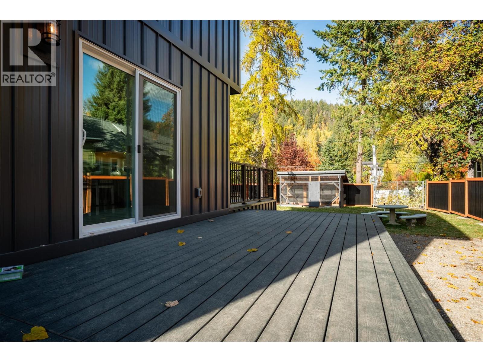 2690 Monte Christo Street, Rossland, British Columbia  V0G 1Y0 - Photo 38 - 10397201