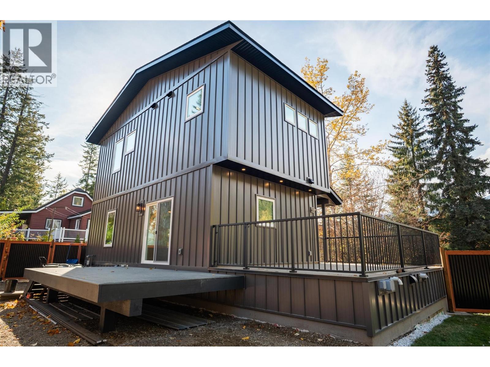 2690 Monte Christo Street, Rossland, British Columbia  V0G 1Y0 - Photo 40 - 10397201