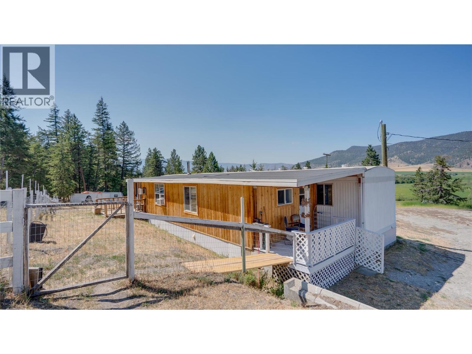 6668 Kamloops Vernon Highway 97 Highway, Westwold, British Columbia  V0E 3B1 - Photo 11 - 10397231
