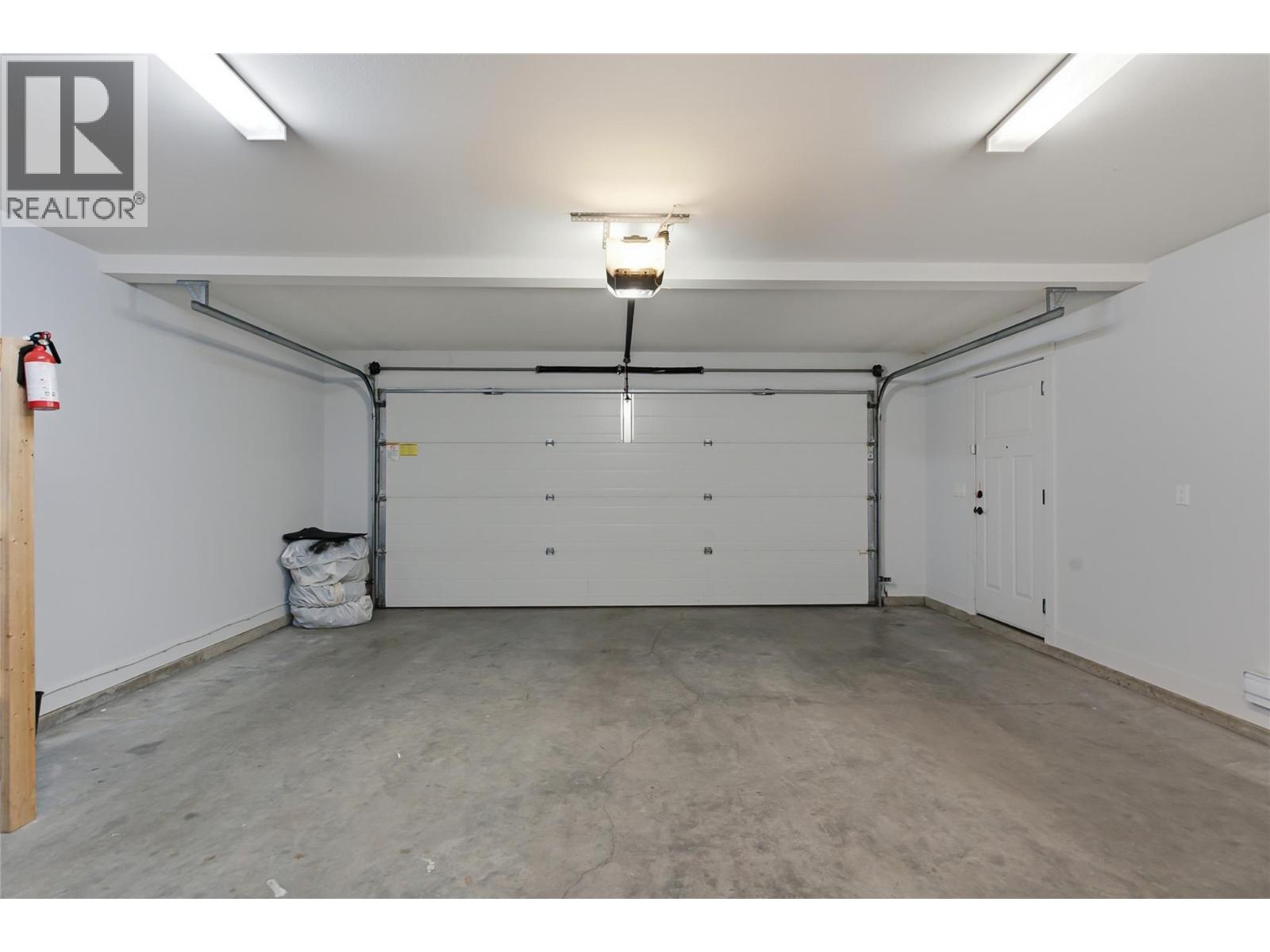 560 Christleton Avenue, Kelowna, British Columbia  V1Y 5J2 - Photo 34 - 10397230