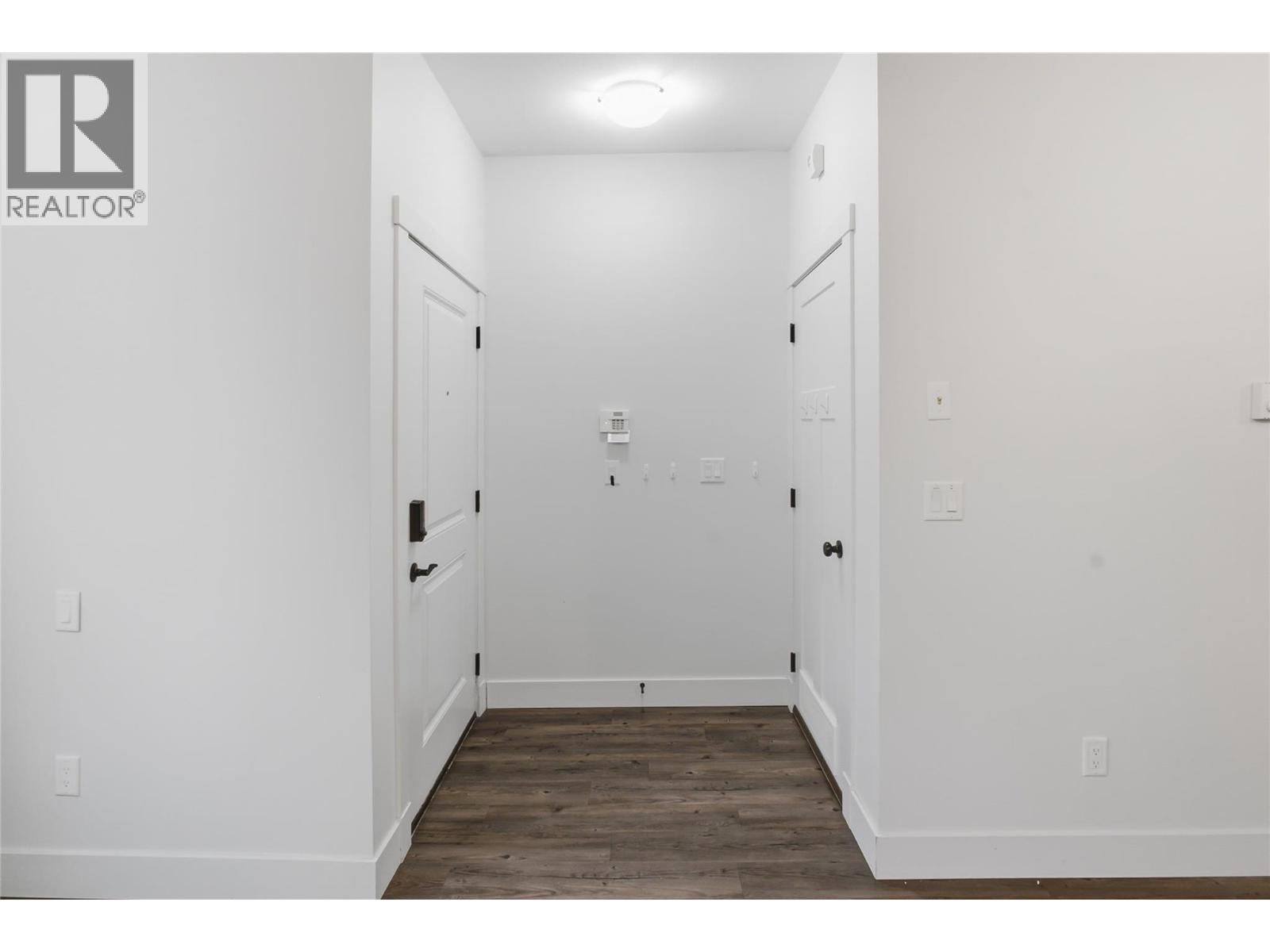 560 Christleton Avenue, Kelowna, British Columbia  V1Y 5J2 - Photo 45 - 10397230