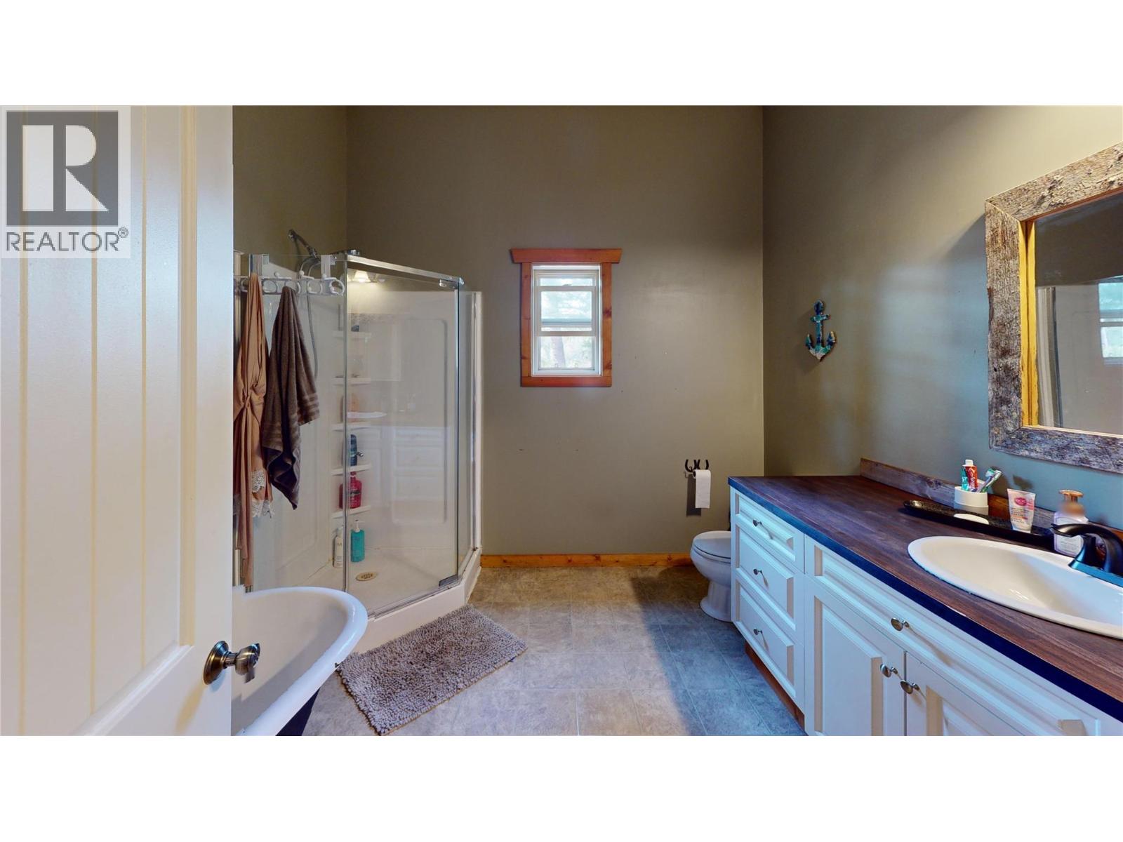 7159 Rosen Lake Road, Jaffray, British Columbia  V0B 1T0 - Photo 20 - 10397181