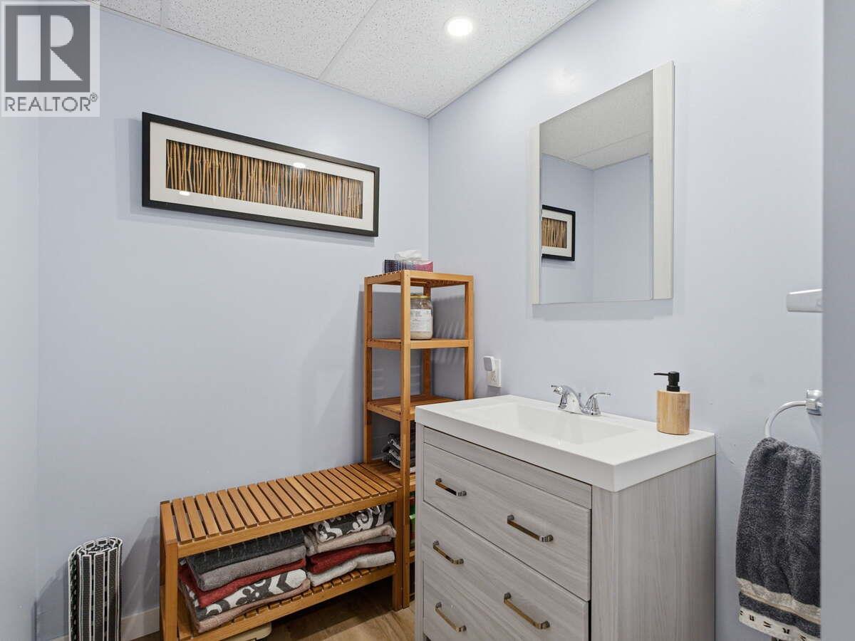 2432 Karli Court, West Kelowna, British Columbia  V4T 1T5 - Photo 41 - 10397237