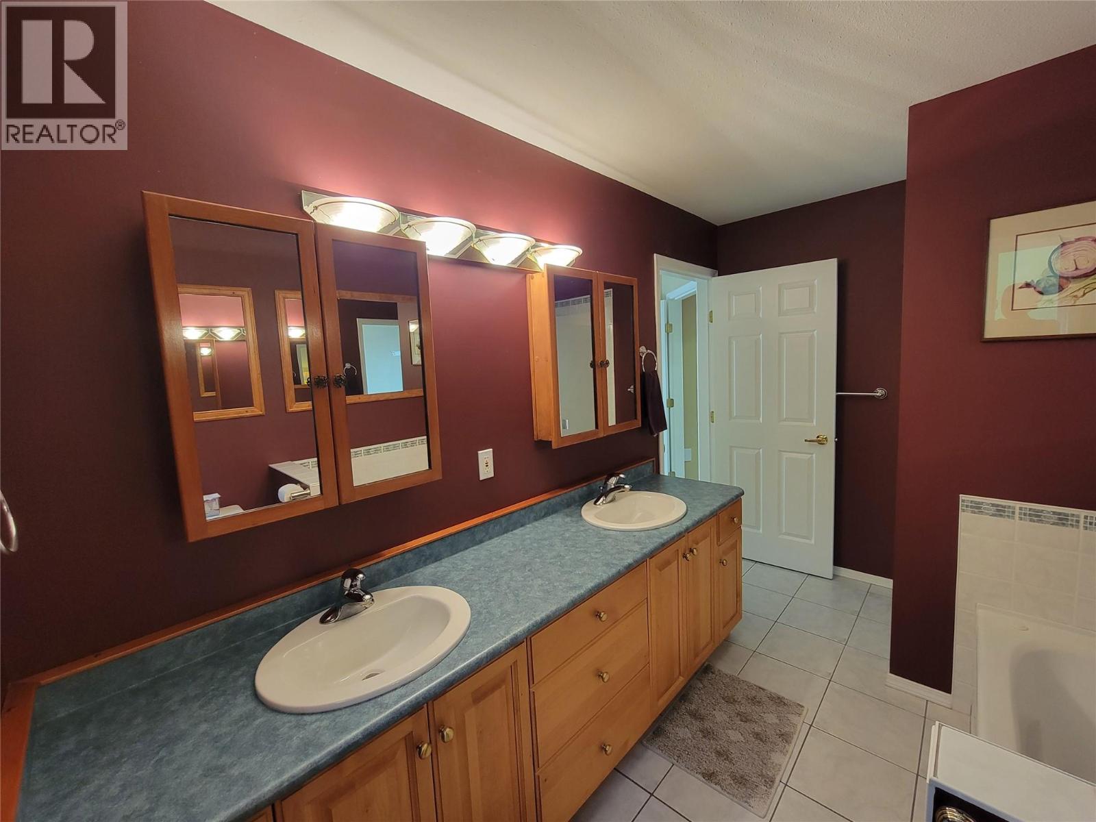 423 Vanderlinde Drive, Keremeos, British Columbia  V0X 1N2 - Photo 30 - 10397241
